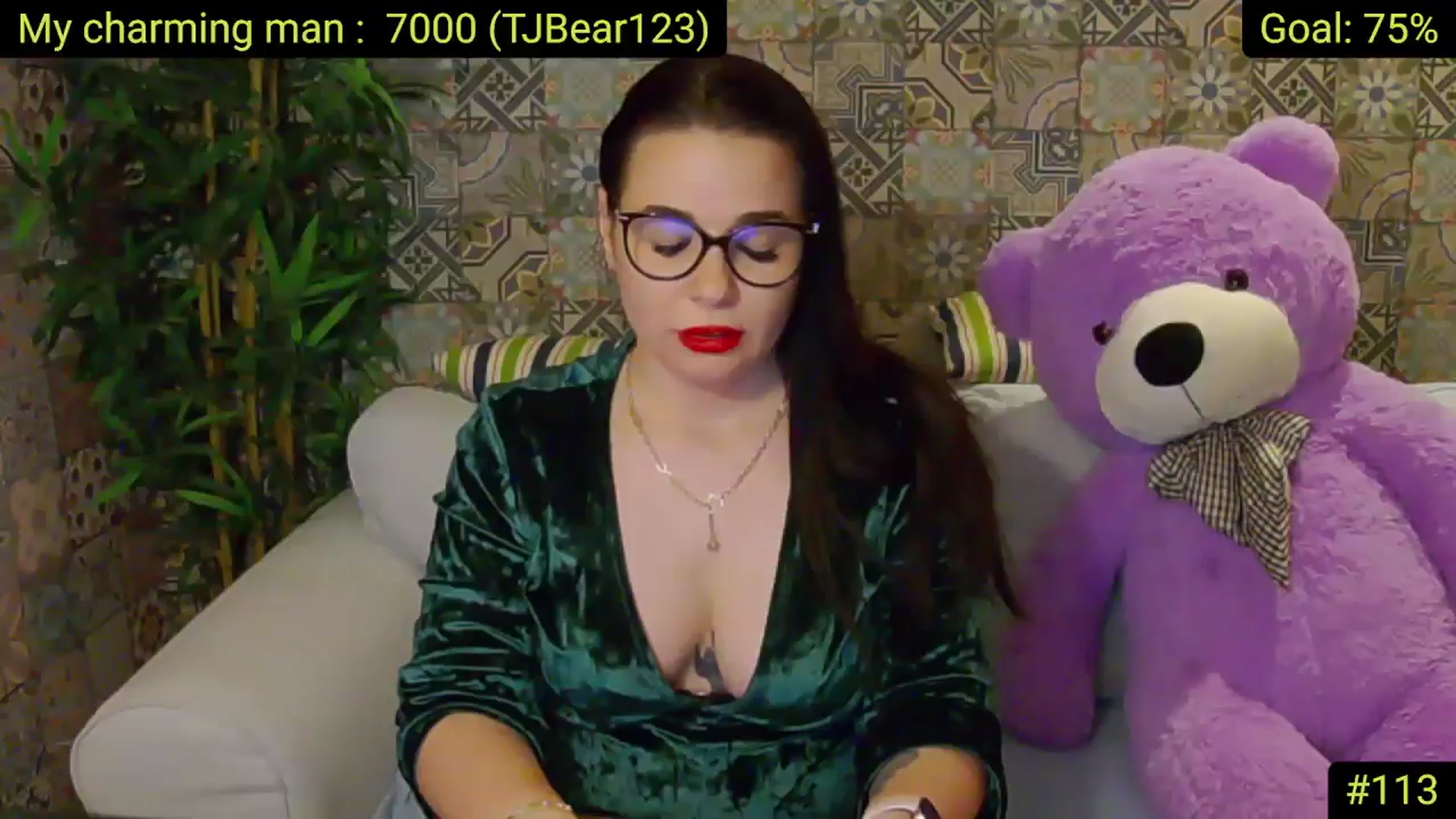 Gallery image thumbnail from AliciaKristal's myfreecams stream on, 05/16/2025, 01:16 image 1 of 20