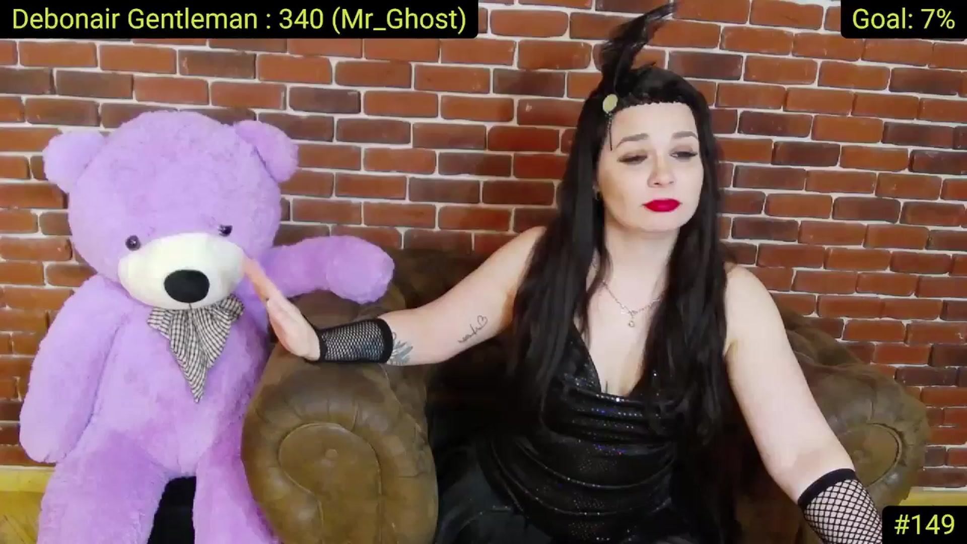 Gallery image thumbnail from AliciaKristal's myfreecams stream on, 05/18/2025, 01:00 image 15 of 20
