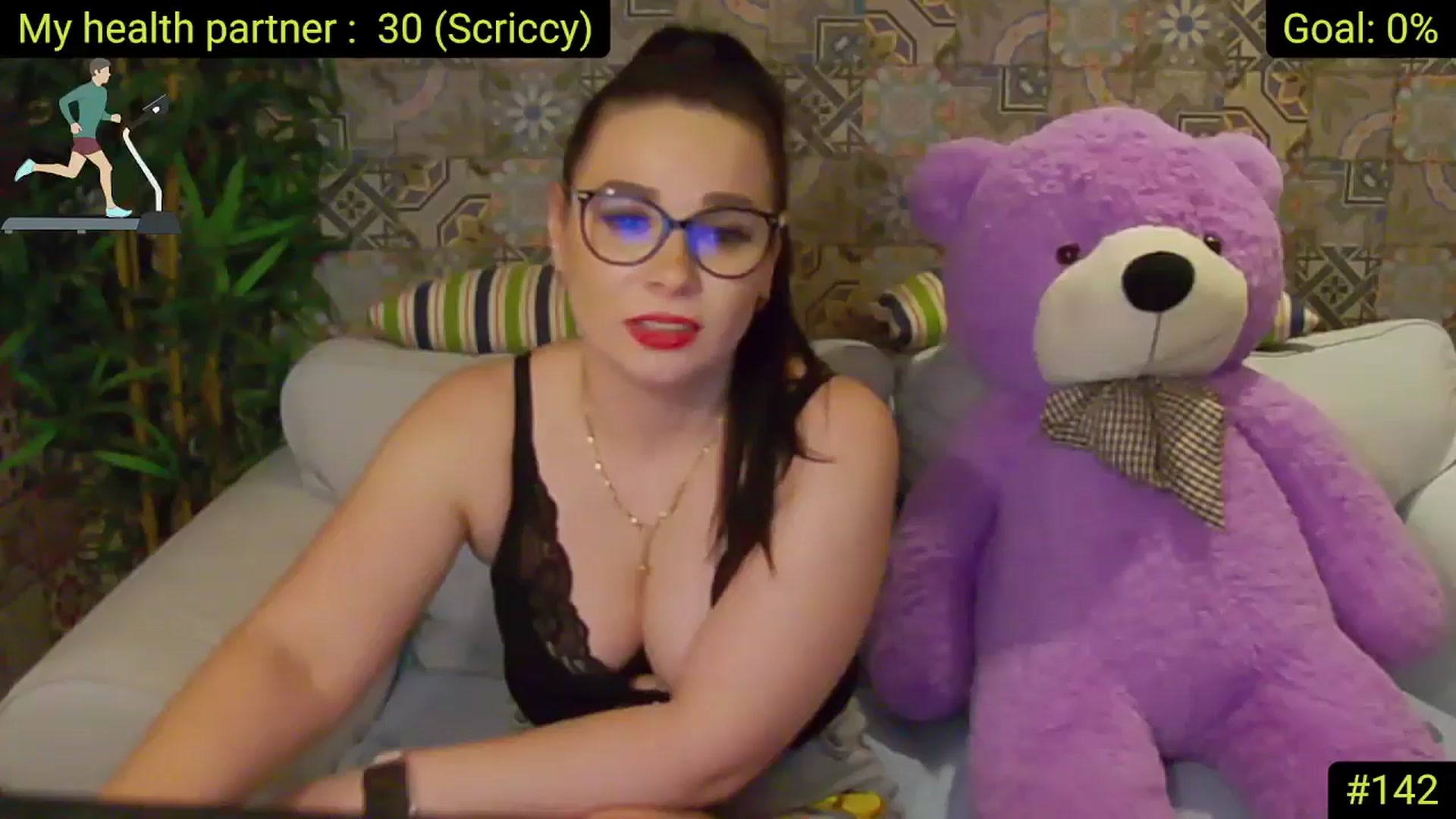 Gallery image thumbnail from AliciaKristal's myfreecams stream on, 05/19/2025, 24:35 image 16 of 20