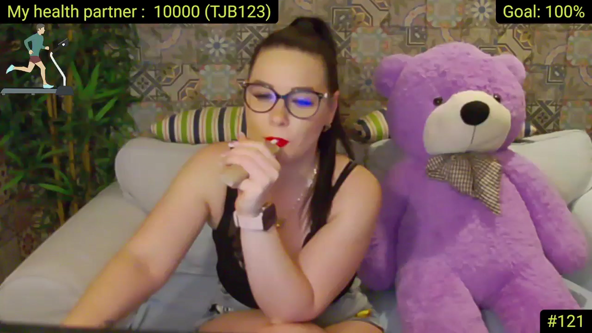 Gallery image thumbnail from AliciaKristal's myfreecams stream on, 05/19/2025, 24:35 image 20 of 20