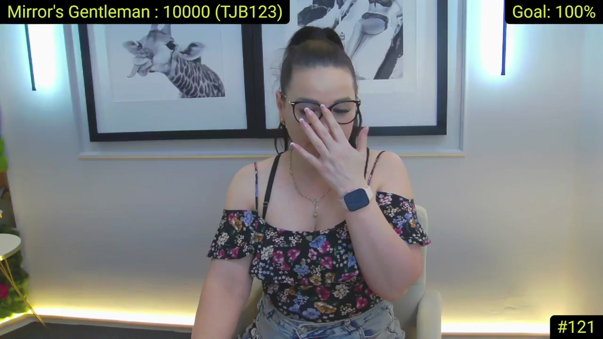 Gallery image thumbnail from AliciaKristal's myfreecams stream on, 05/20/2025, 02:57 image 20 of 20