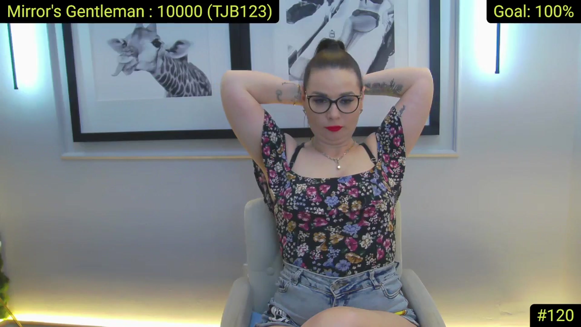 Gallery image thumbnail from AliciaKristal's myfreecams stream on, 05/20/2025, 02:57 image 4 of 20