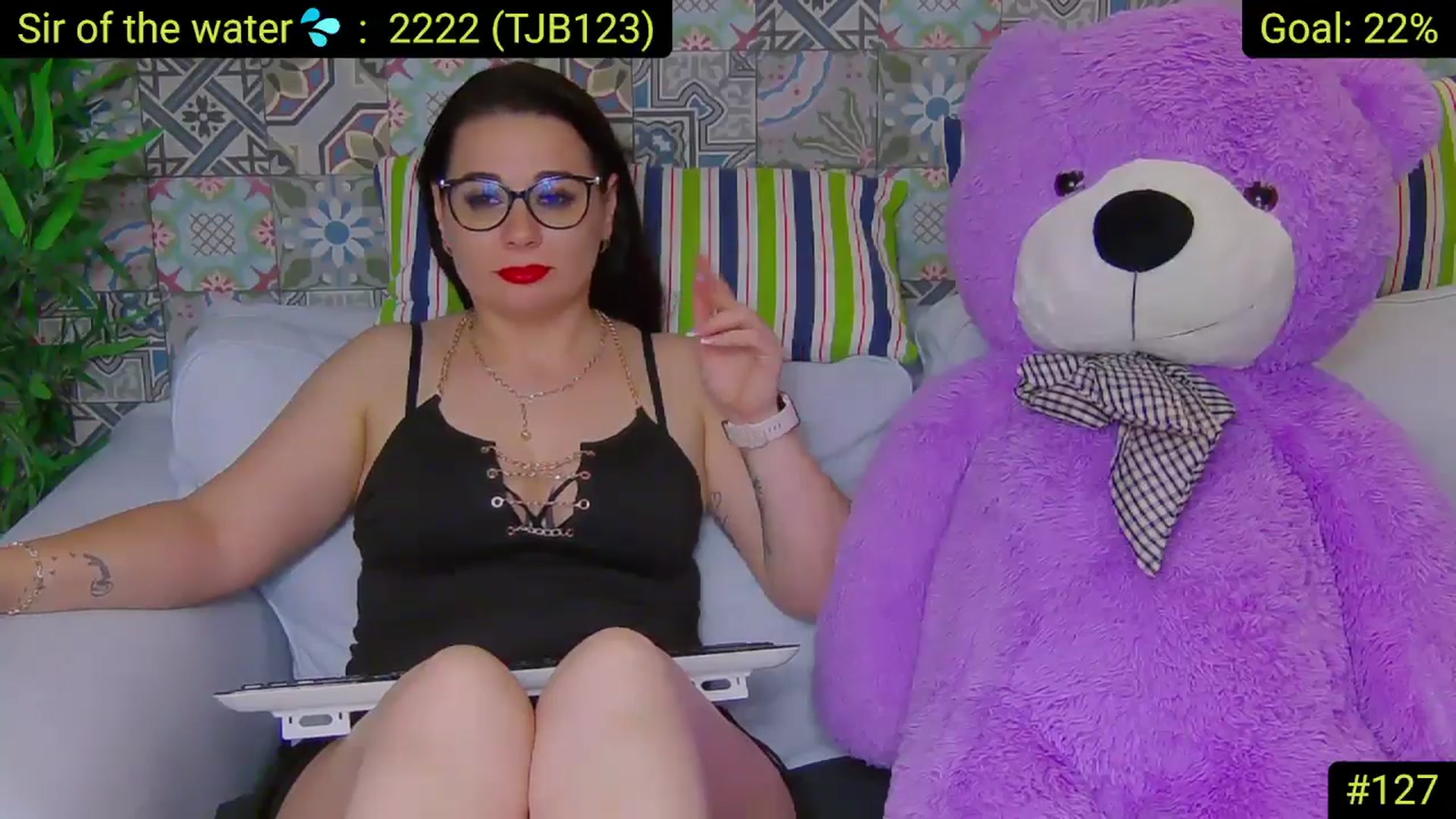Gallery image thumbnail from AliciaKristal's myfreecams stream on, 05/24/2025, 03:52 image 4 of 20