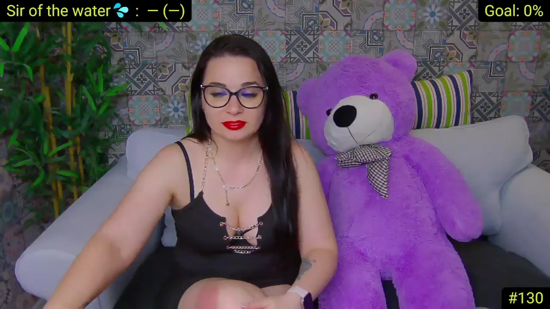 Gallery image thumbnail from AliciaKristal's myfreecams stream on, 05/24/2025, 03:52 image 2 of 20