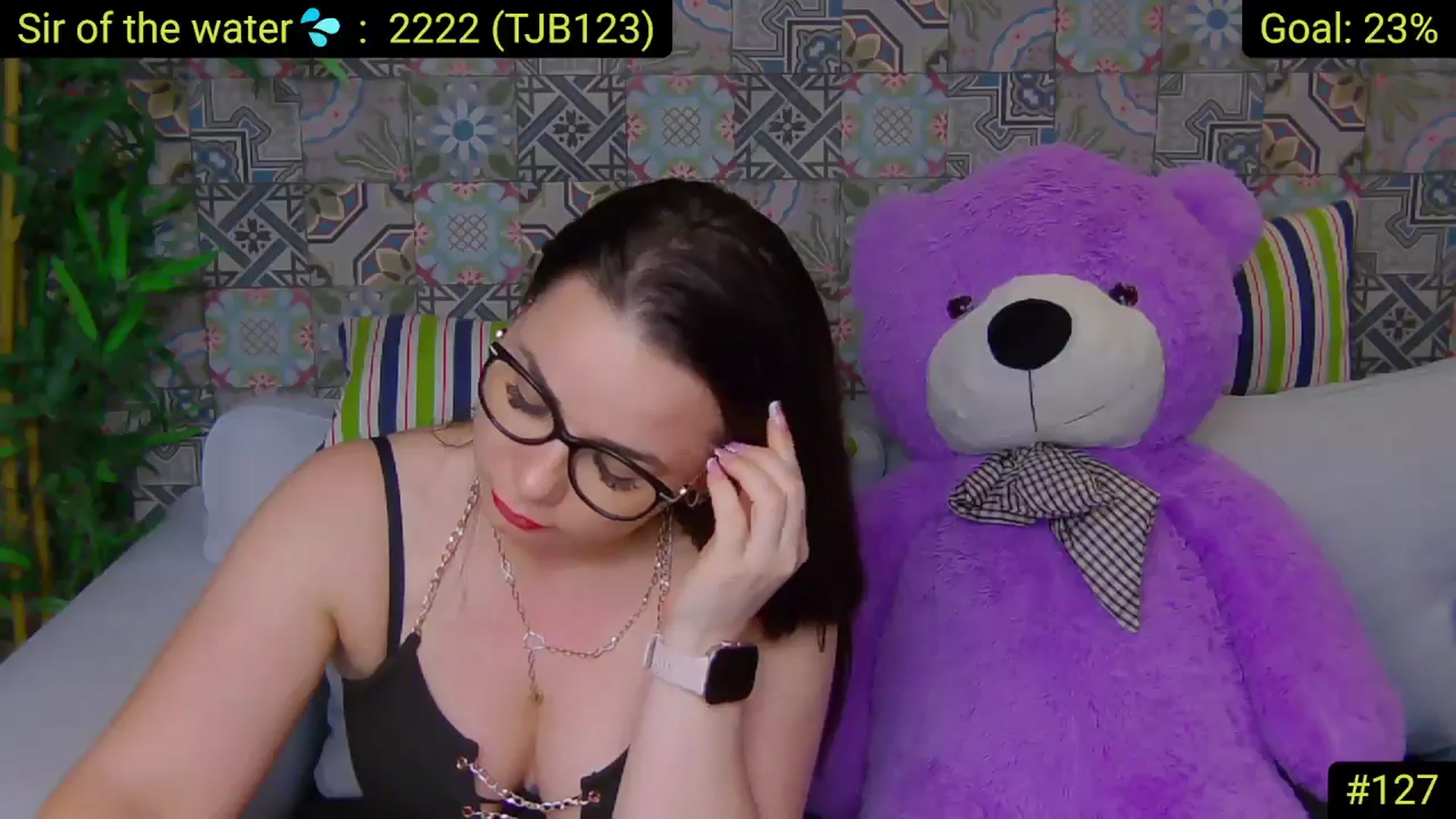 Gallery image thumbnail from AliciaKristal's myfreecams stream on, 05/24/2025, 03:52 image 15 of 20