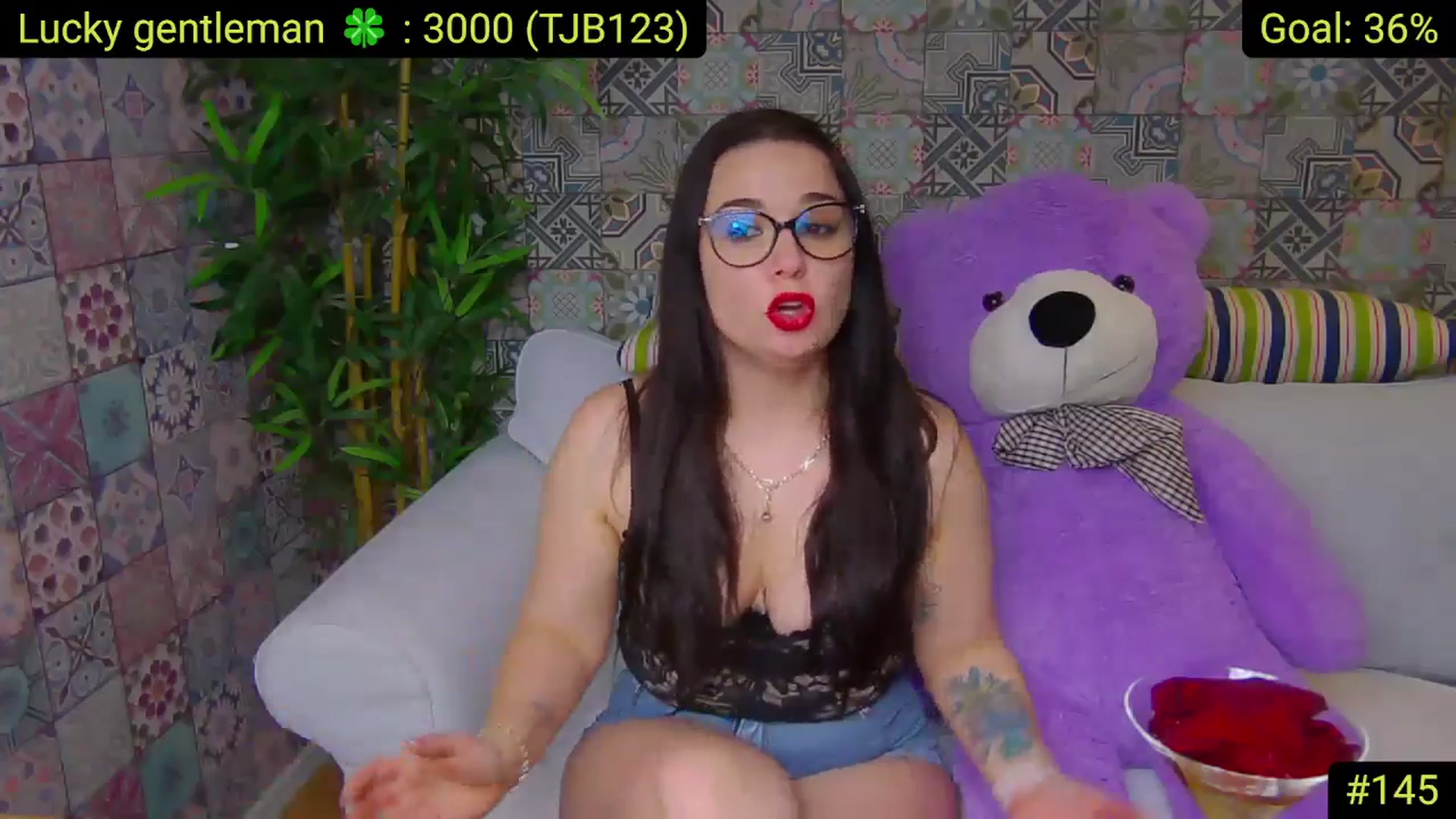 Gallery image thumbnail from AliciaKristal's myfreecams stream on, 05/27/2025, 23:56 image 10 of 20