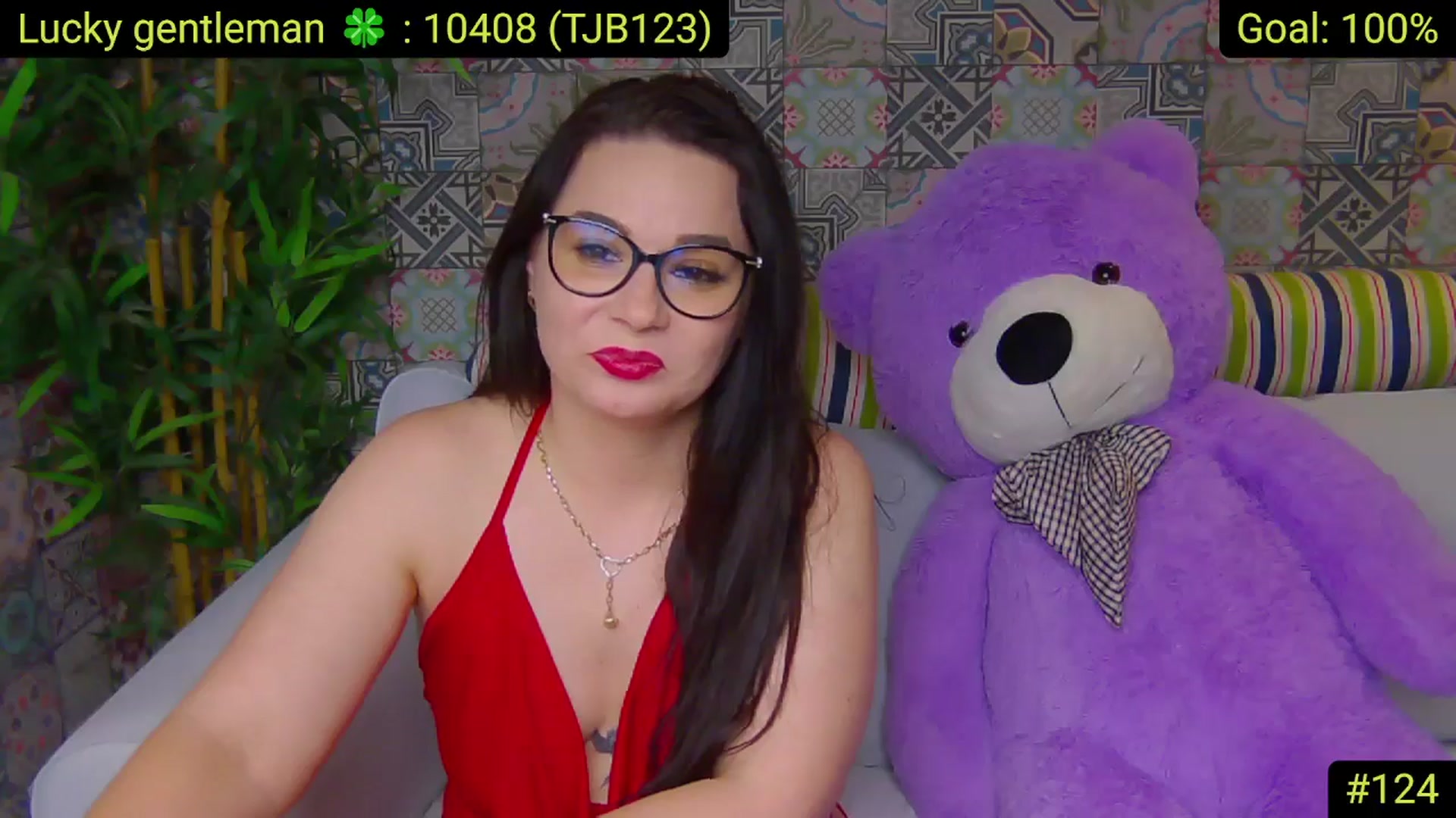 Gallery image thumbnail from AliciaKristal's myfreecams stream on, 05/28/2025, 23:10 image 20 of 20