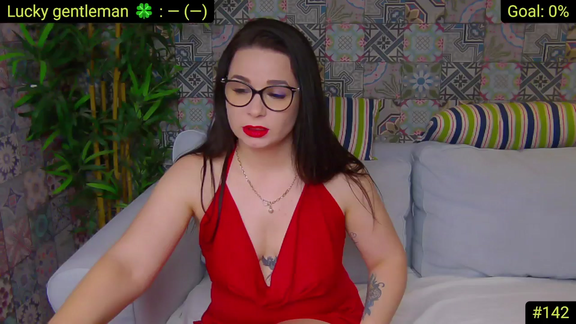 Gallery image thumbnail from AliciaKristal's myfreecams stream on, 05/28/2025, 23:10 image 1 of 20