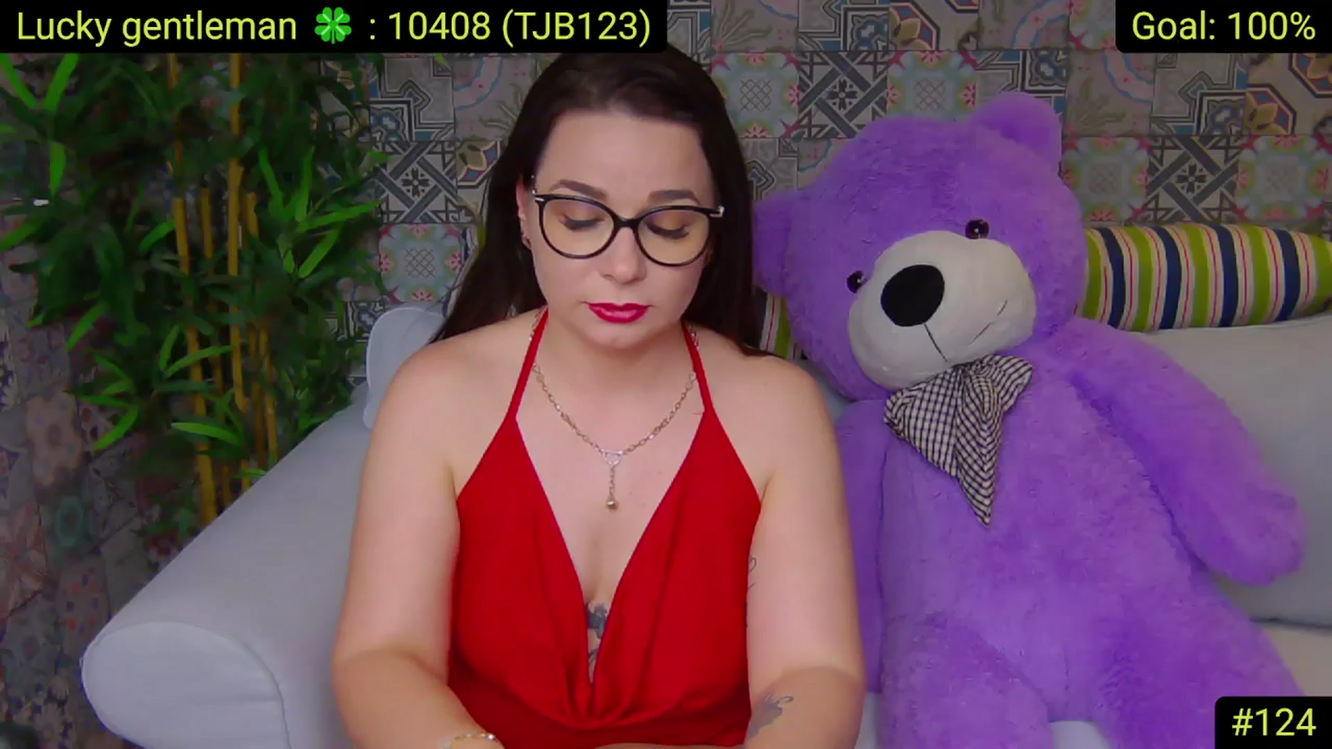 Gallery image thumbnail from AliciaKristal's myfreecams stream on, 05/28/2025, 23:10 image 19 of 20