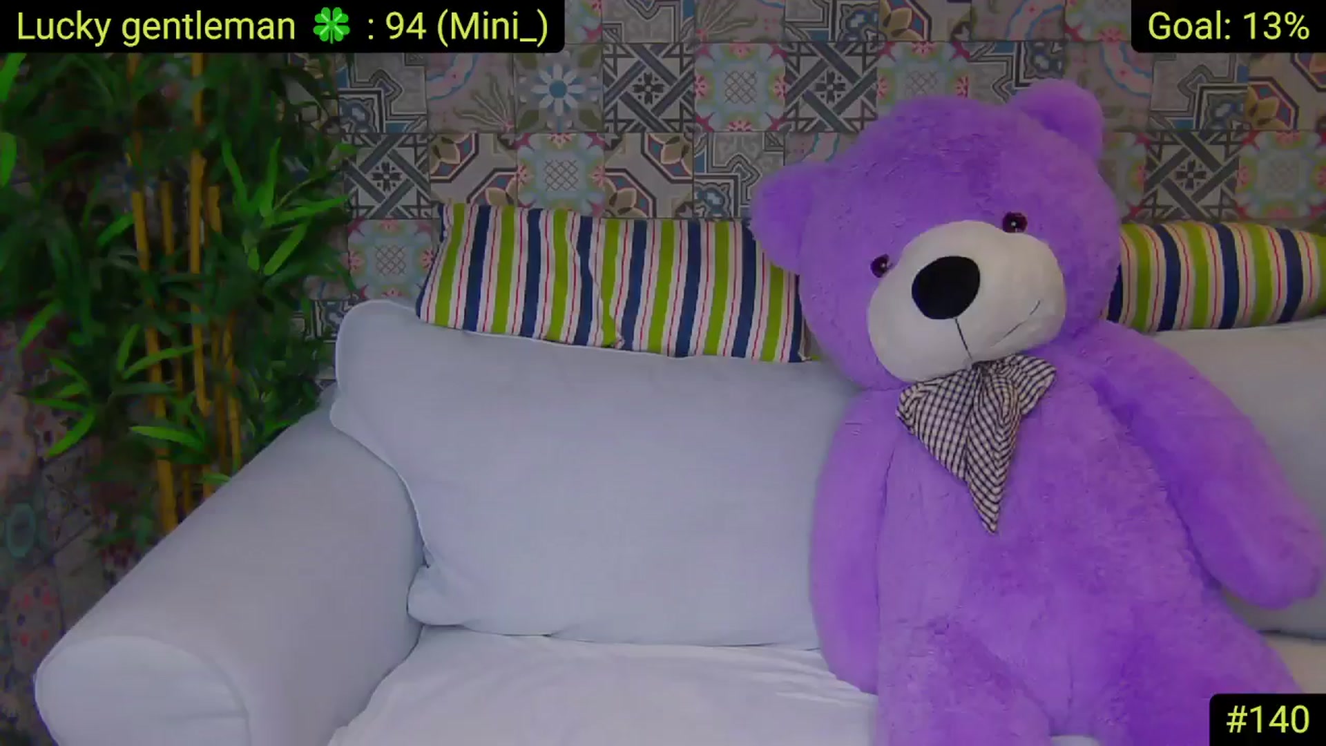 Gallery image thumbnail from AliciaKristal's myfreecams stream on, 05/28/2025, 23:10 image 13 of 20