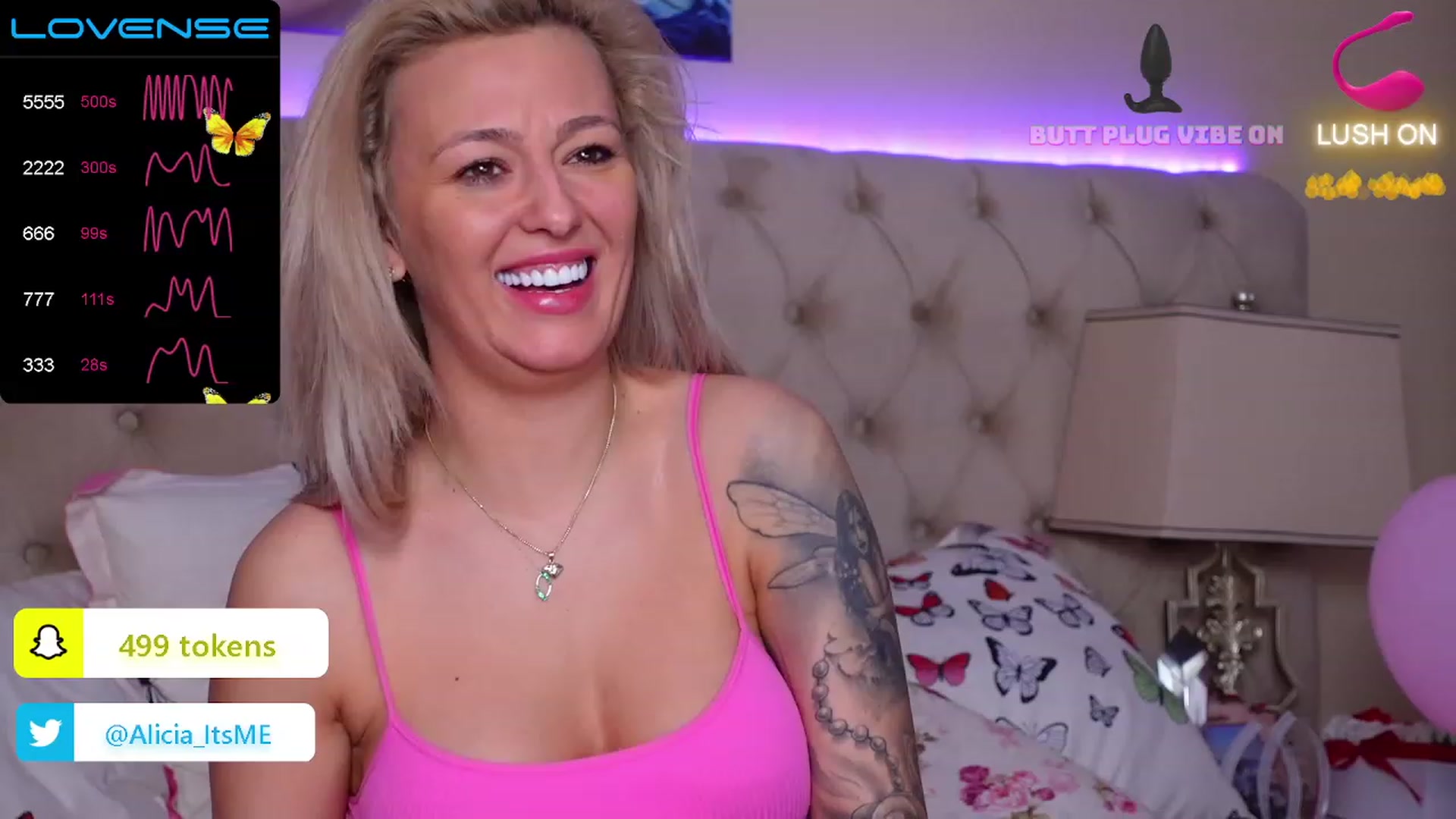 Gallery image thumbnail from AliciaRey's myfreecams stream on, 03/18/2023, 15:24 image 7 of 20