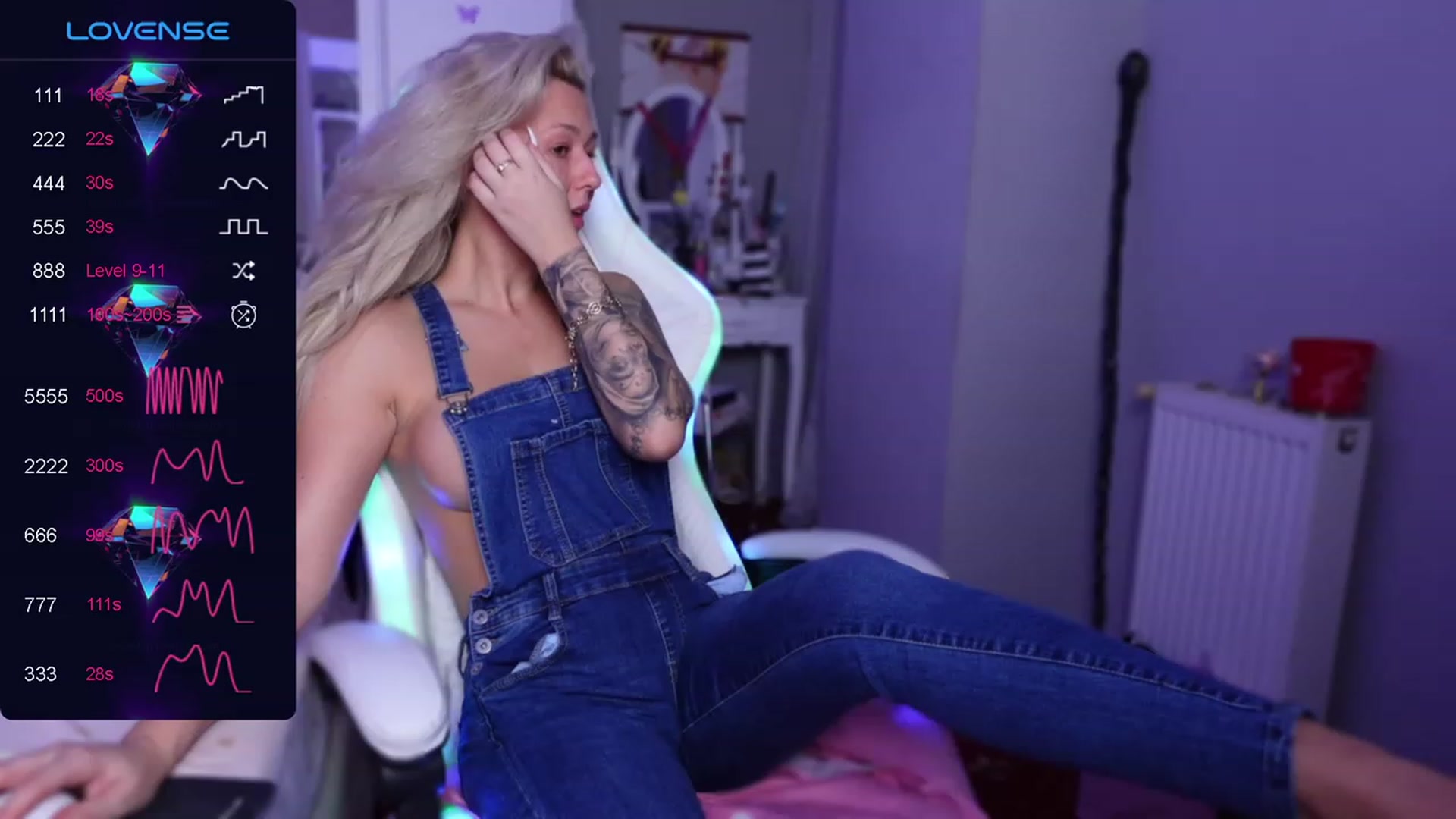 Gallery image thumbnail from AliciaRey's myfreecams stream on, 11/19/2023, 15:48 image 15 of 20