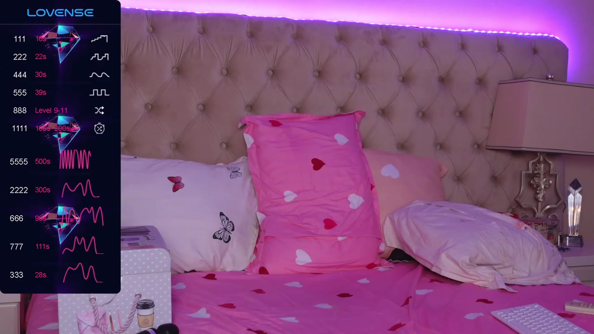 Gallery image thumbnail from AliciaRey's myfreecams stream on, 02/18/2024, 13:19 image 7 of 20