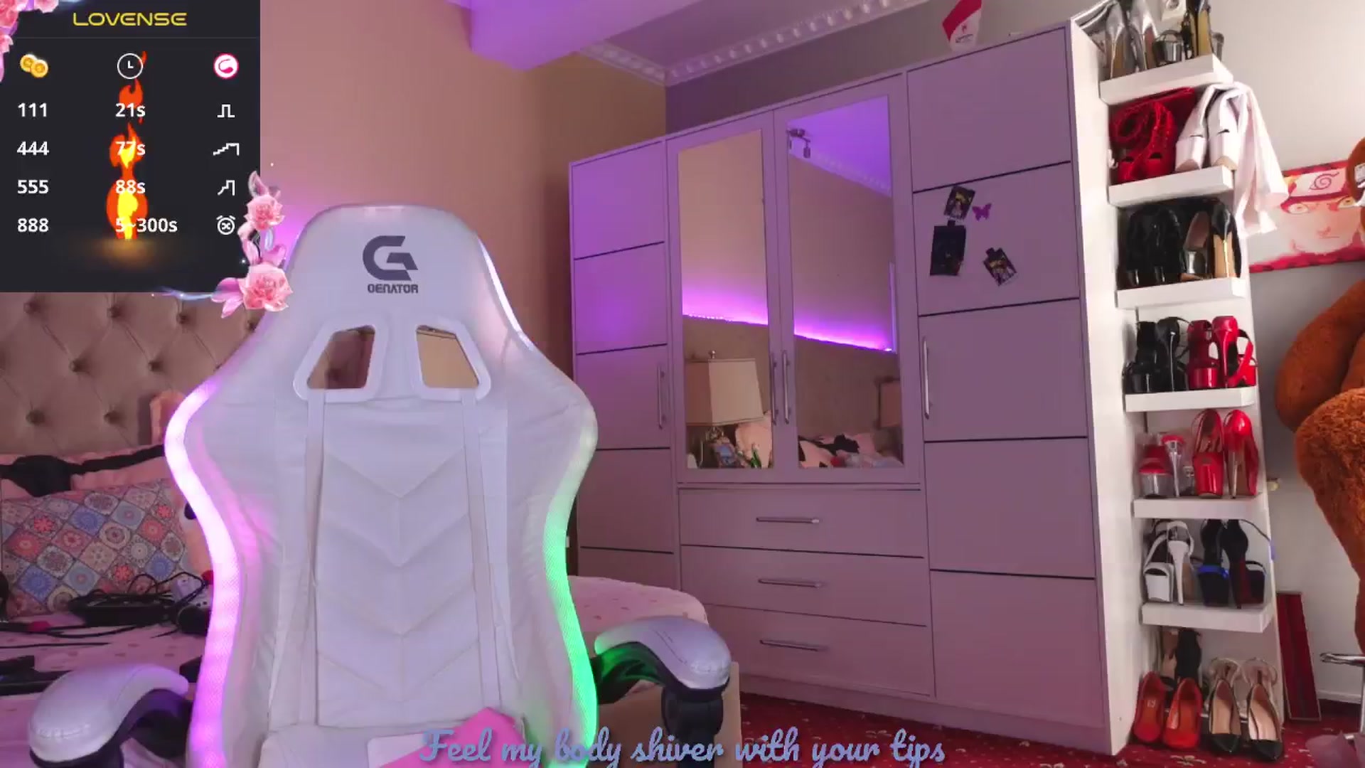 Gallery image thumbnail from AliciaRey's myfreecams stream on, 10/13/2024, 12:21 image 7 of 20