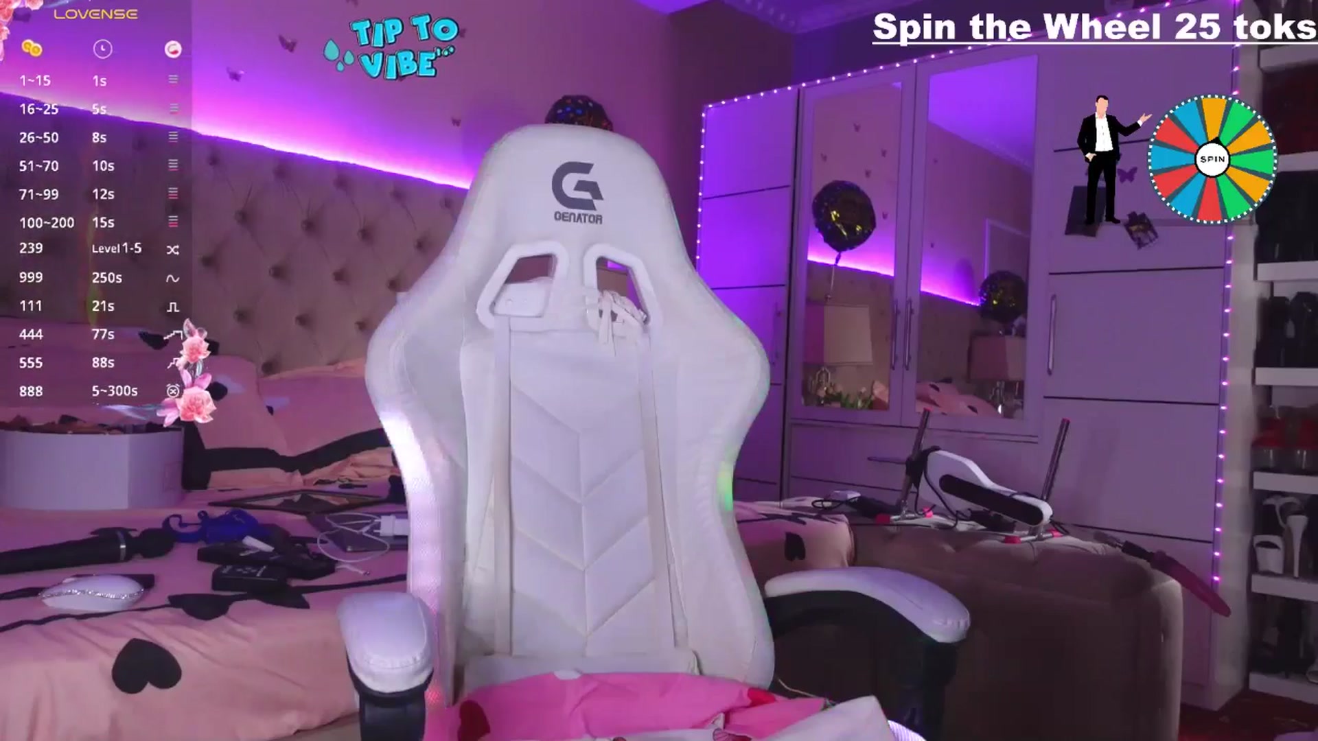 Gallery image thumbnail from AliciaRey's myfreecams stream on, 03/30/2025, 13:11 image 13 of 20