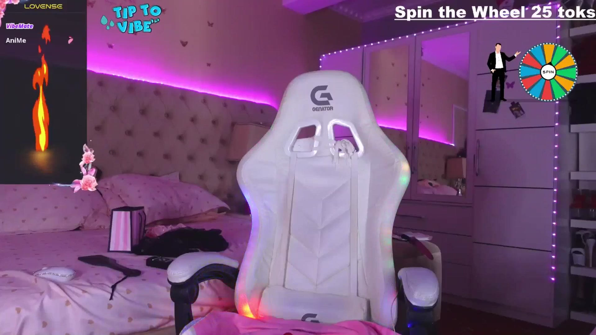 Gallery image thumbnail from AliciaRey's myfreecams stream on, 04/17/2025, 13:26 image 10 of 20