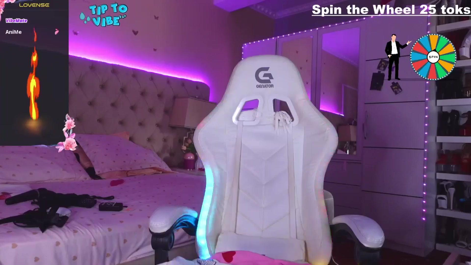 Gallery image thumbnail from AliciaRey's myfreecams stream on, 04/23/2025, 12:30 image 17 of 20