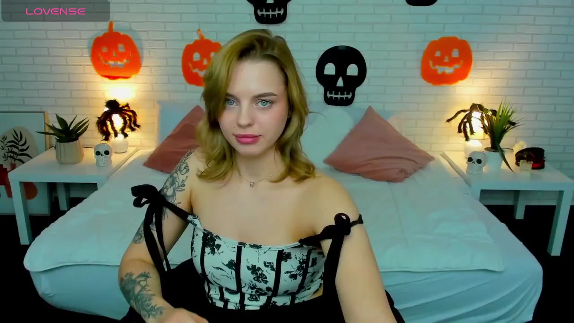 Gallery image thumbnail from Alicia_Luv's myfreecams stream on, 11/04/2024, 16:18 image 20 of 20