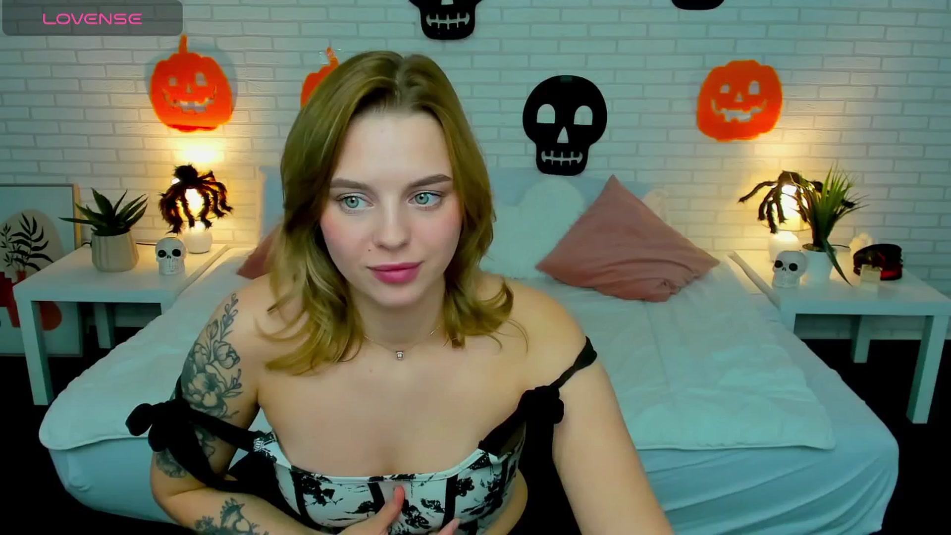 Gallery image thumbnail from Alicia_Luv's myfreecams stream on, 11/04/2024, 16:18 image 17 of 20