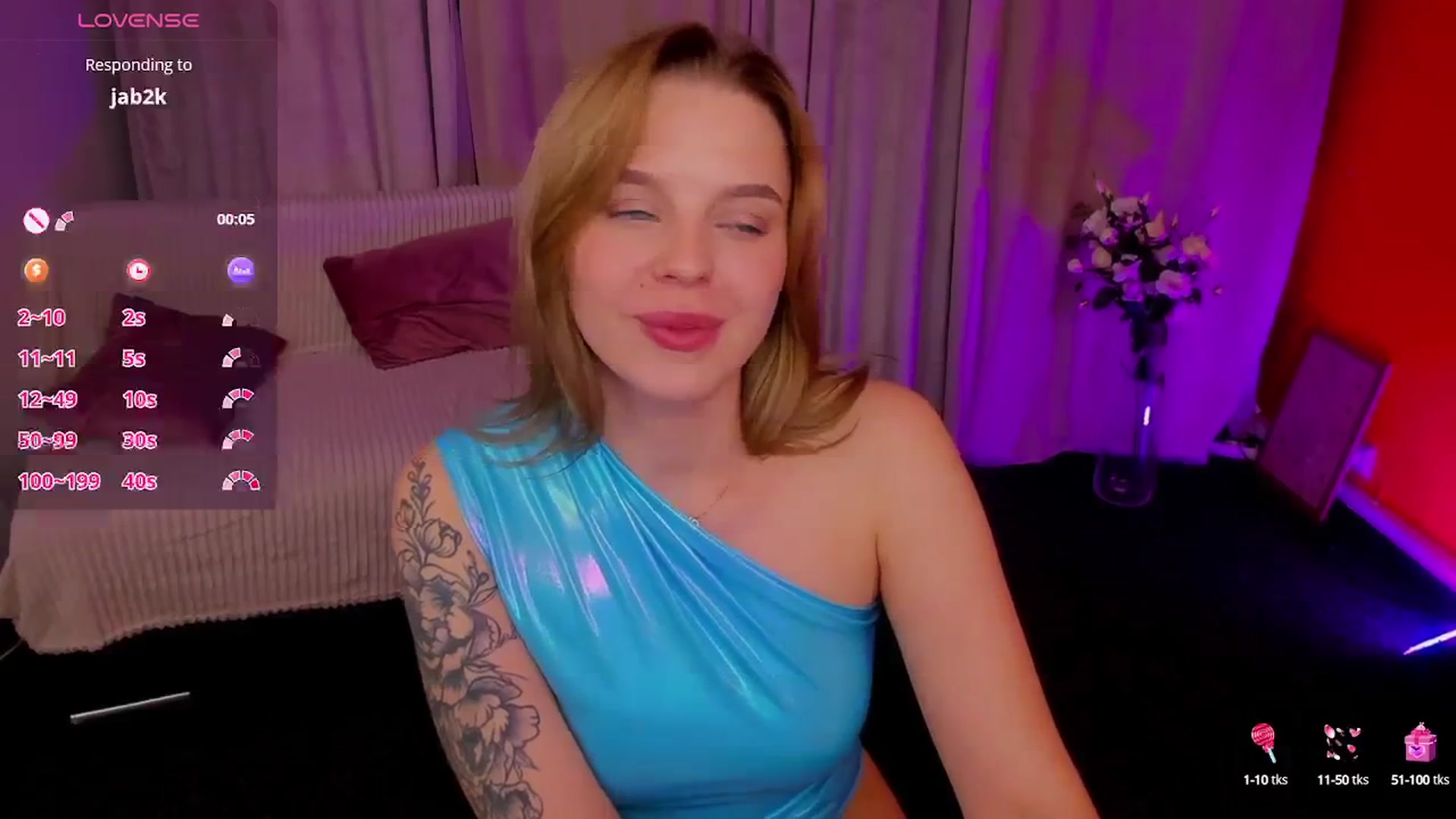Gallery image thumbnail from Alicia_Luv's myfreecams stream on, 11/06/2024, 20:47 image 3 of 20