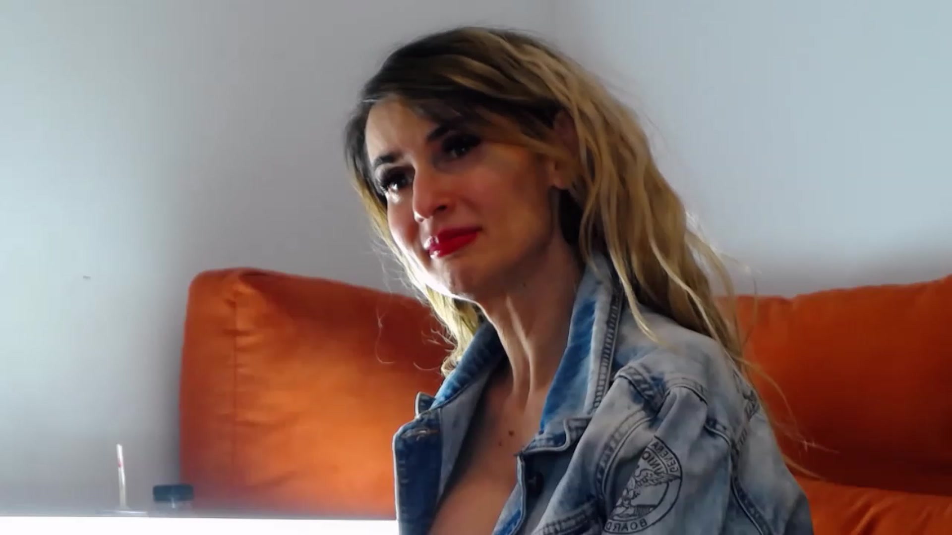 Gallery image thumbnail from Alicia_beggs's myfreecams stream on, 03/16/2023, 17:44 image 5 of 20