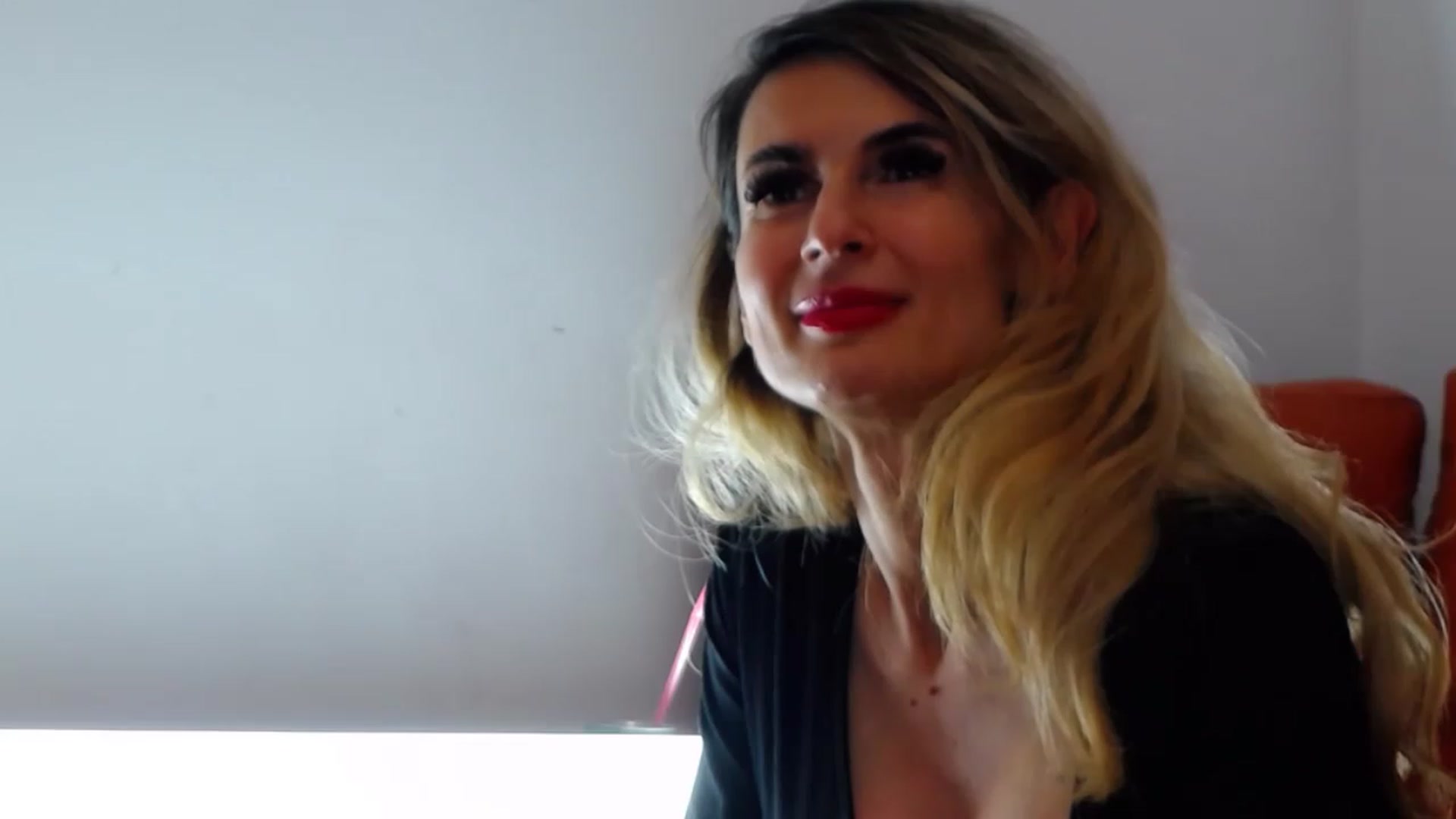 Gallery image thumbnail from Alicia_beggs's myfreecams stream on, 03/25/2023, 19:14 image 20 of 20
