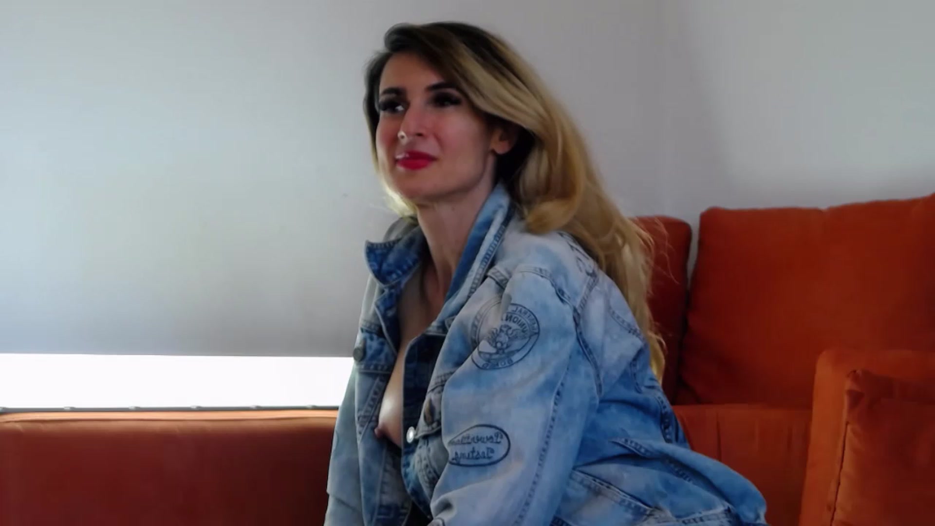 Gallery image thumbnail from Alicia_beggs's myfreecams stream on, 03/26/2023, 14:22 image 8 of 20