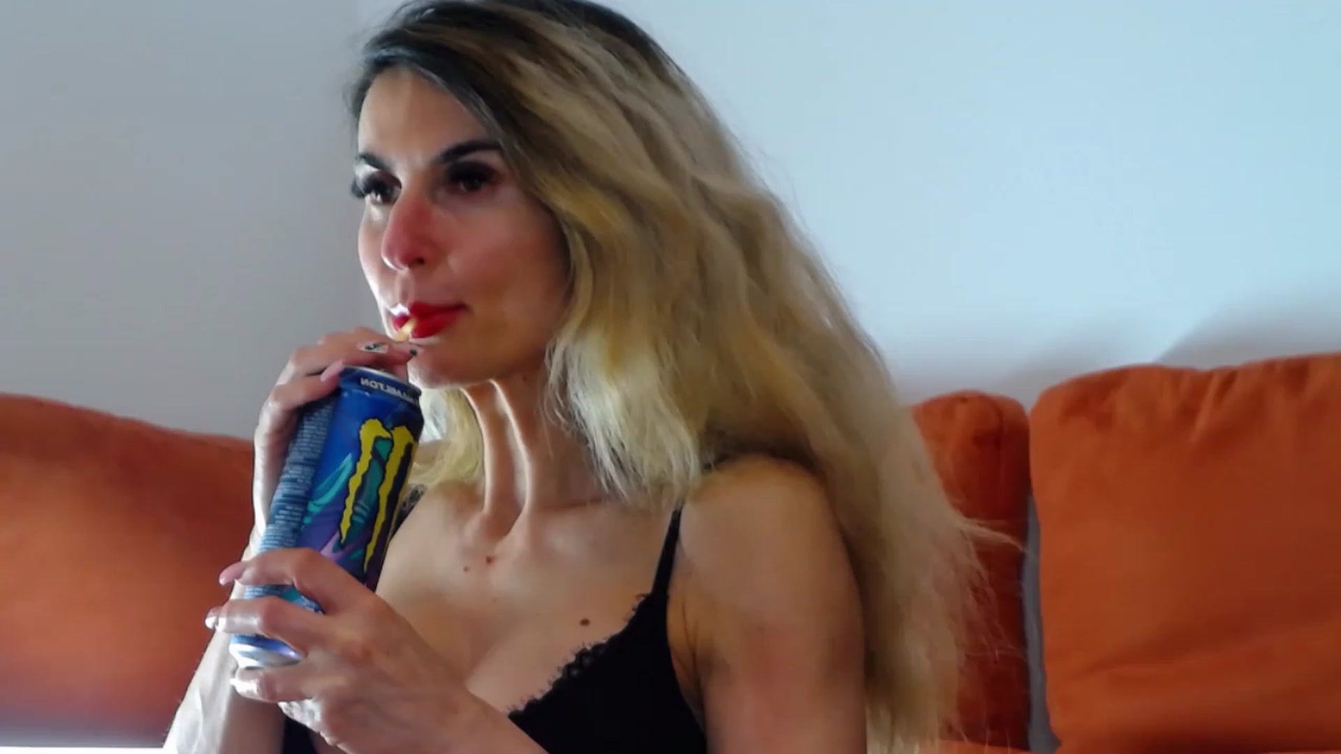 Gallery image thumbnail from Alicia_beggs's myfreecams stream on, 04/16/2023, 17:57 image 5 of 20