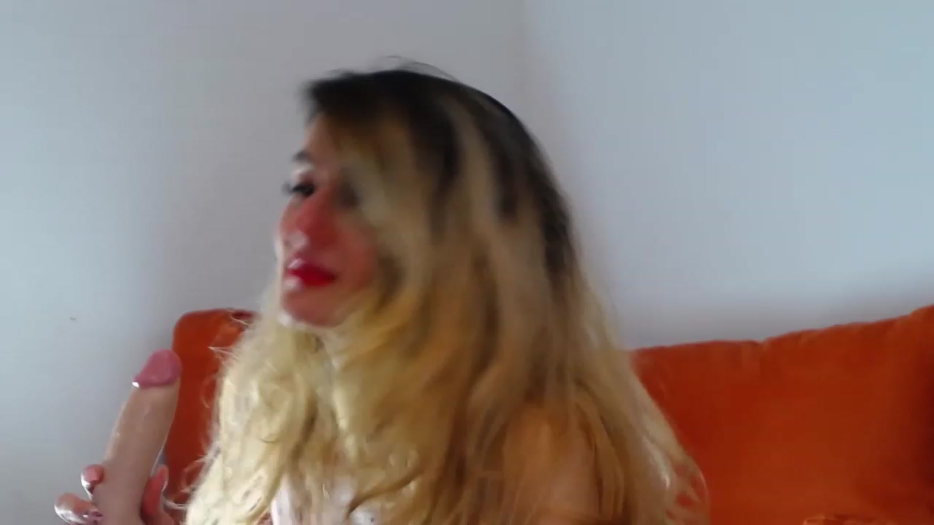 Gallery image thumbnail from Alicia_beggs's myfreecams stream on, 04/22/2023, 13:49 image 18 of 20