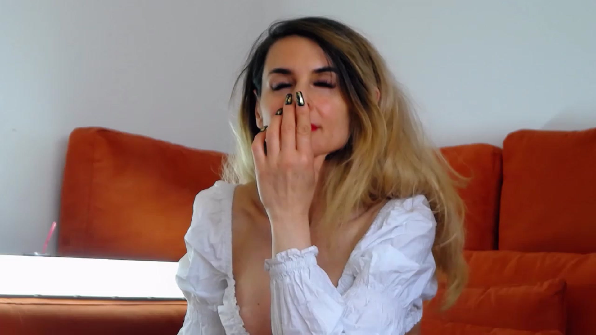 Gallery image thumbnail from Alicia_beggs's myfreecams stream on, 05/20/2023, 11:27 image 6 of 20