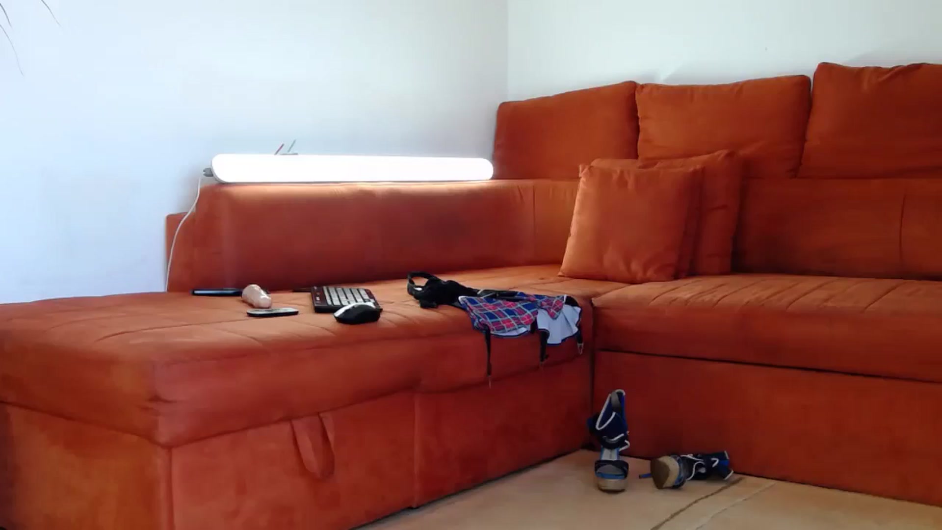 Gallery image thumbnail from Alicia_beggs's myfreecams stream on, 08/08/2023, 12:31 image 14 of 20