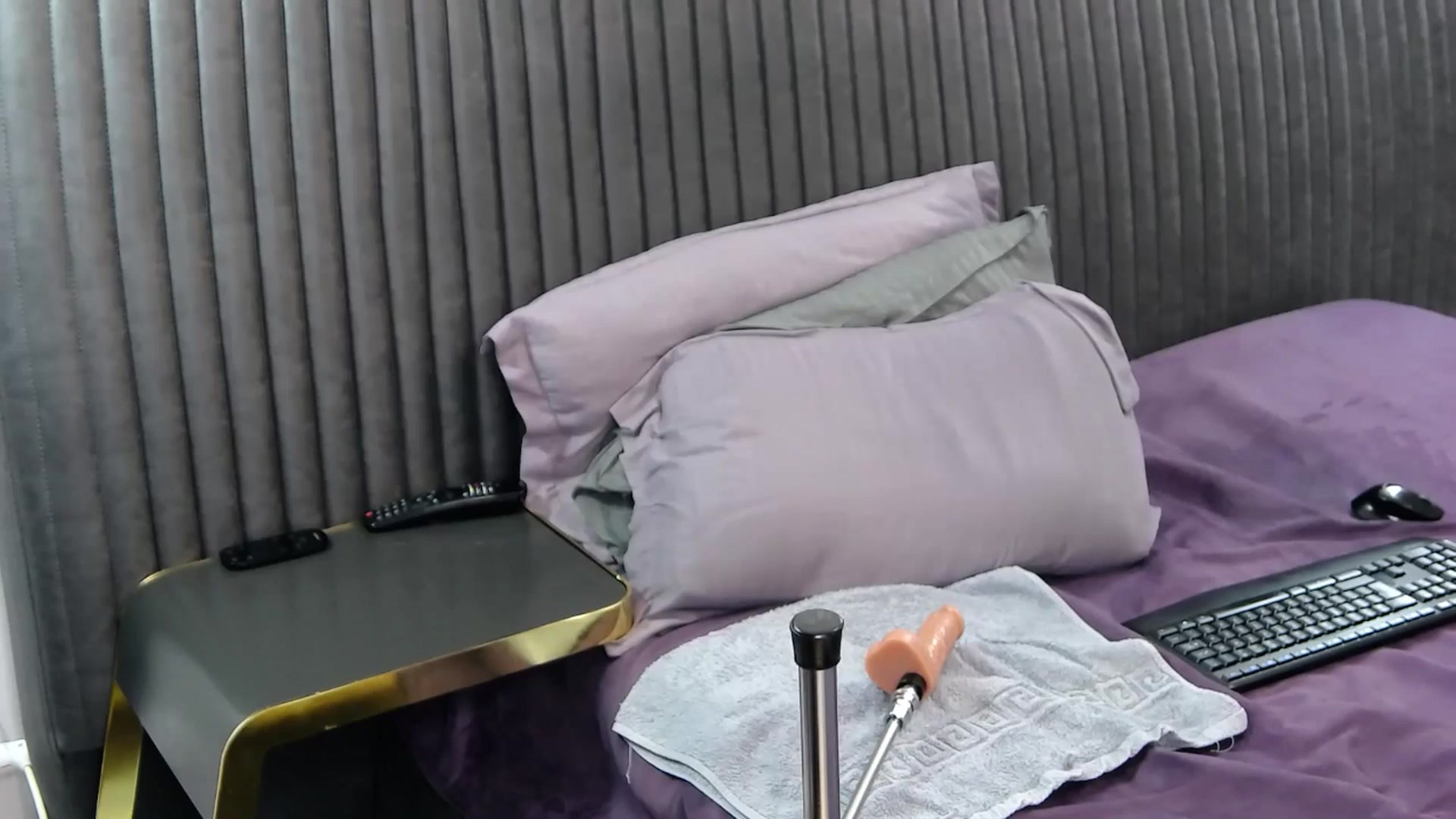 Gallery image thumbnail from Alicia_beggs's myfreecams stream on, 06/16/2025, 19:39 image 13 of 20