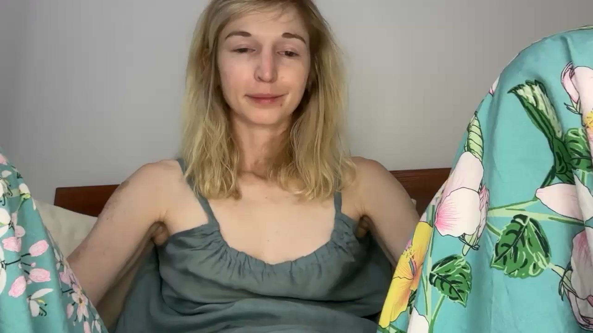 Gallery image thumbnail from Alielli's myfreecams stream on, 12/08/2025, 15:06 image 5 of 20