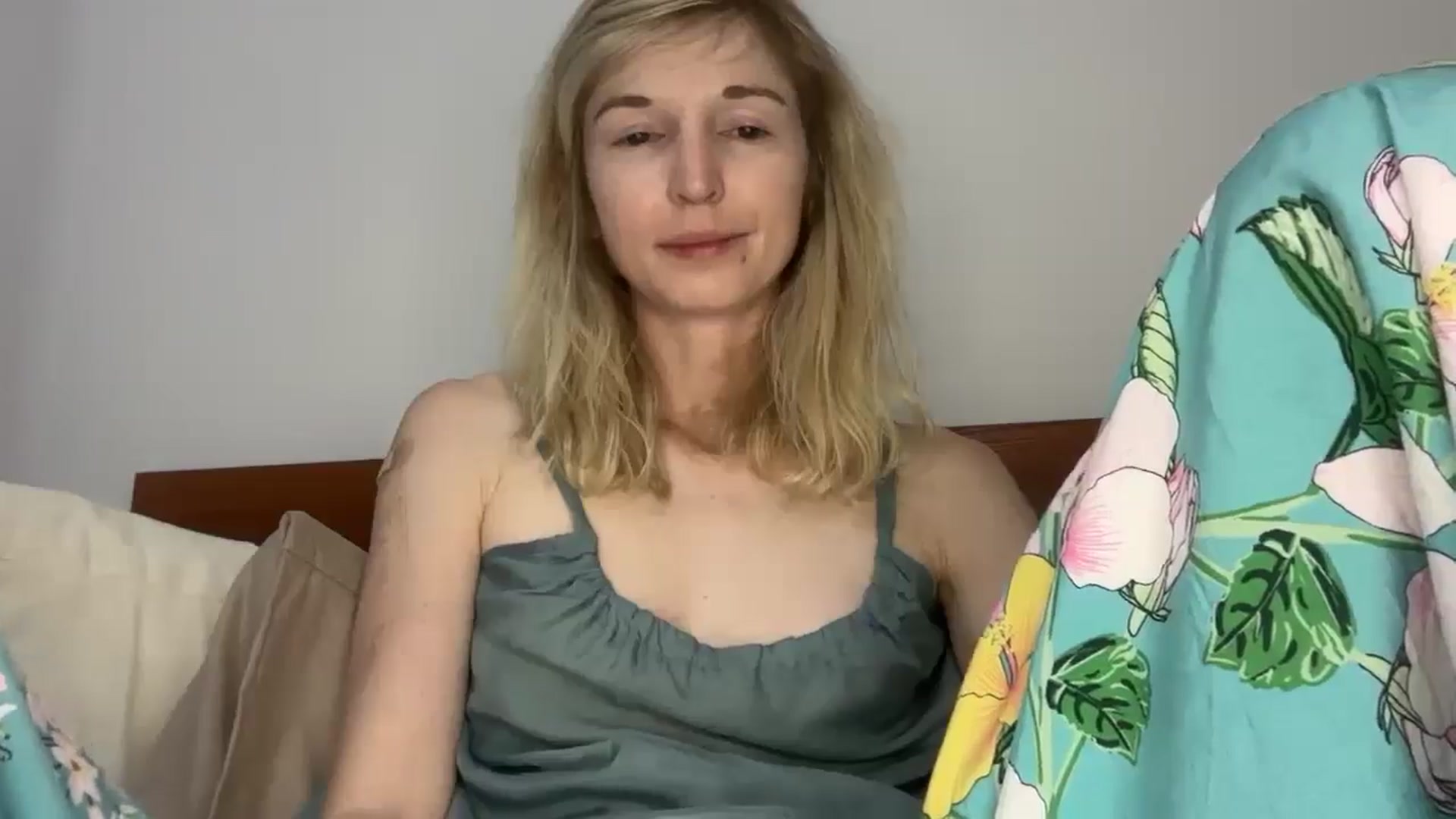 Gallery image thumbnail from Alielli's myfreecams stream on, 12/08/2025, 15:06 image 9 of 20