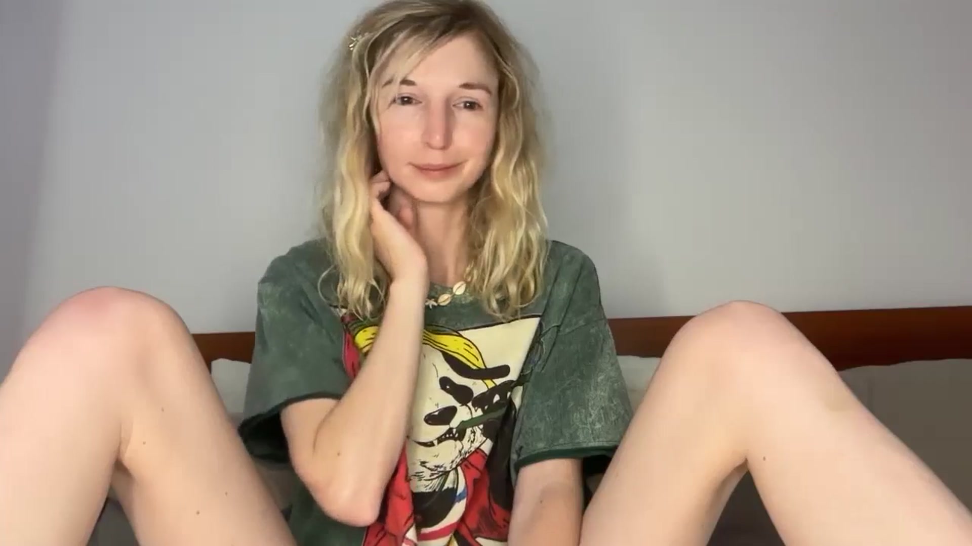 Gallery image thumbnail from Alielli's myfreecams stream on, 01/01/2026, 15:07 image 11 of 20