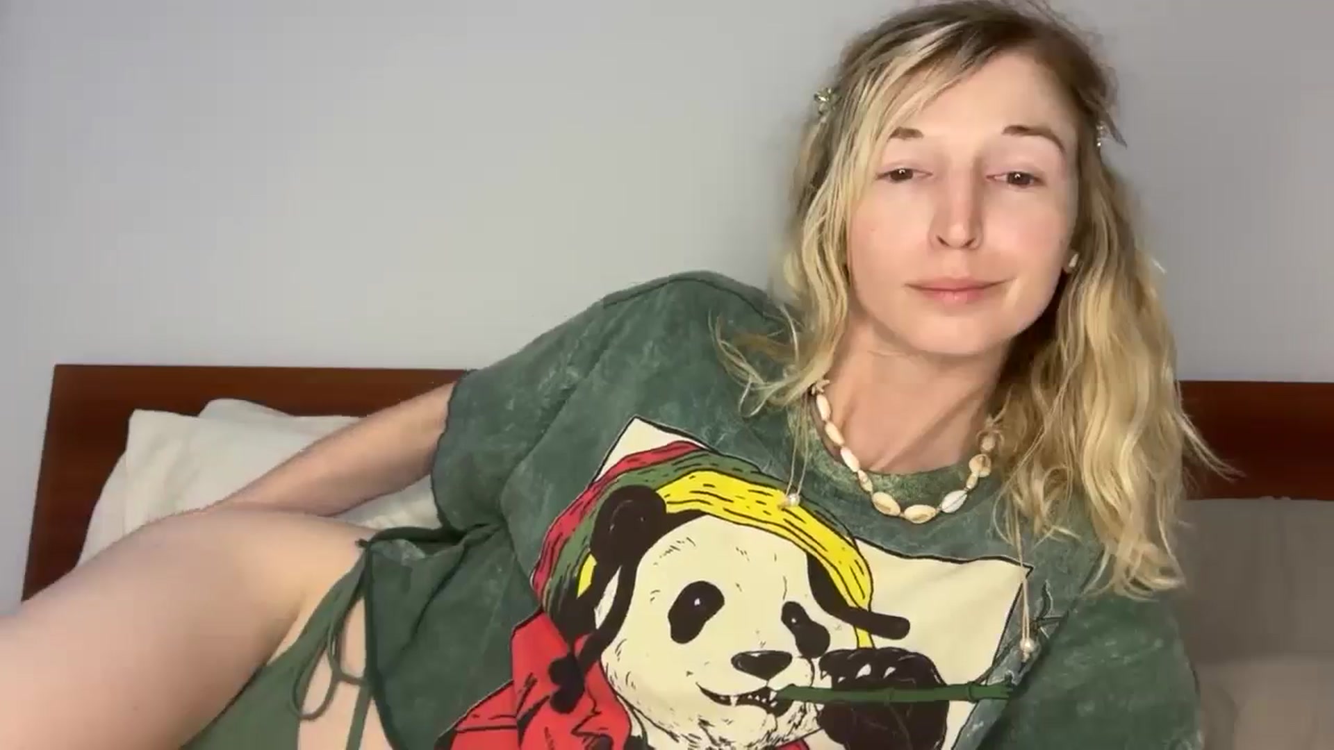 Gallery image thumbnail from Alielli's myfreecams stream on, 01/02/2026, 15:24 image 6 of 20