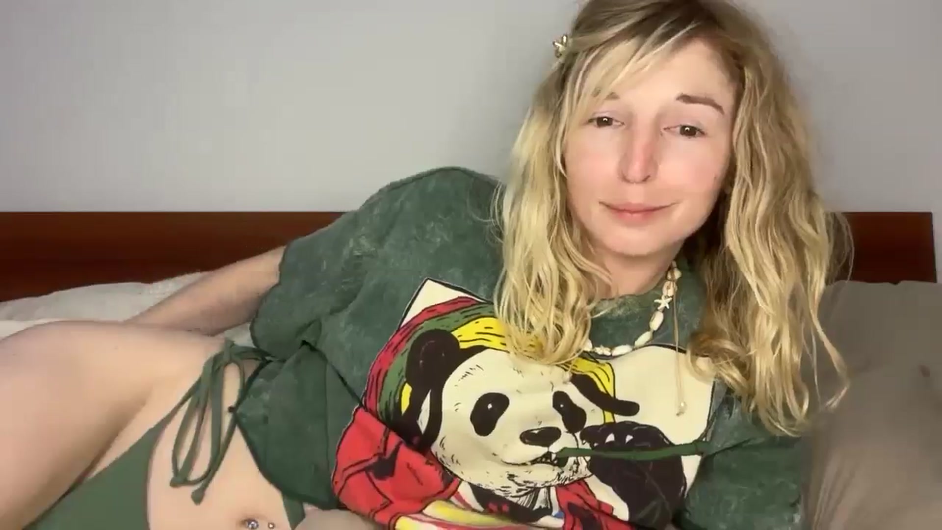 Gallery image thumbnail from Alielli's myfreecams stream on, 01/03/2026, 14:25 image 16 of 20