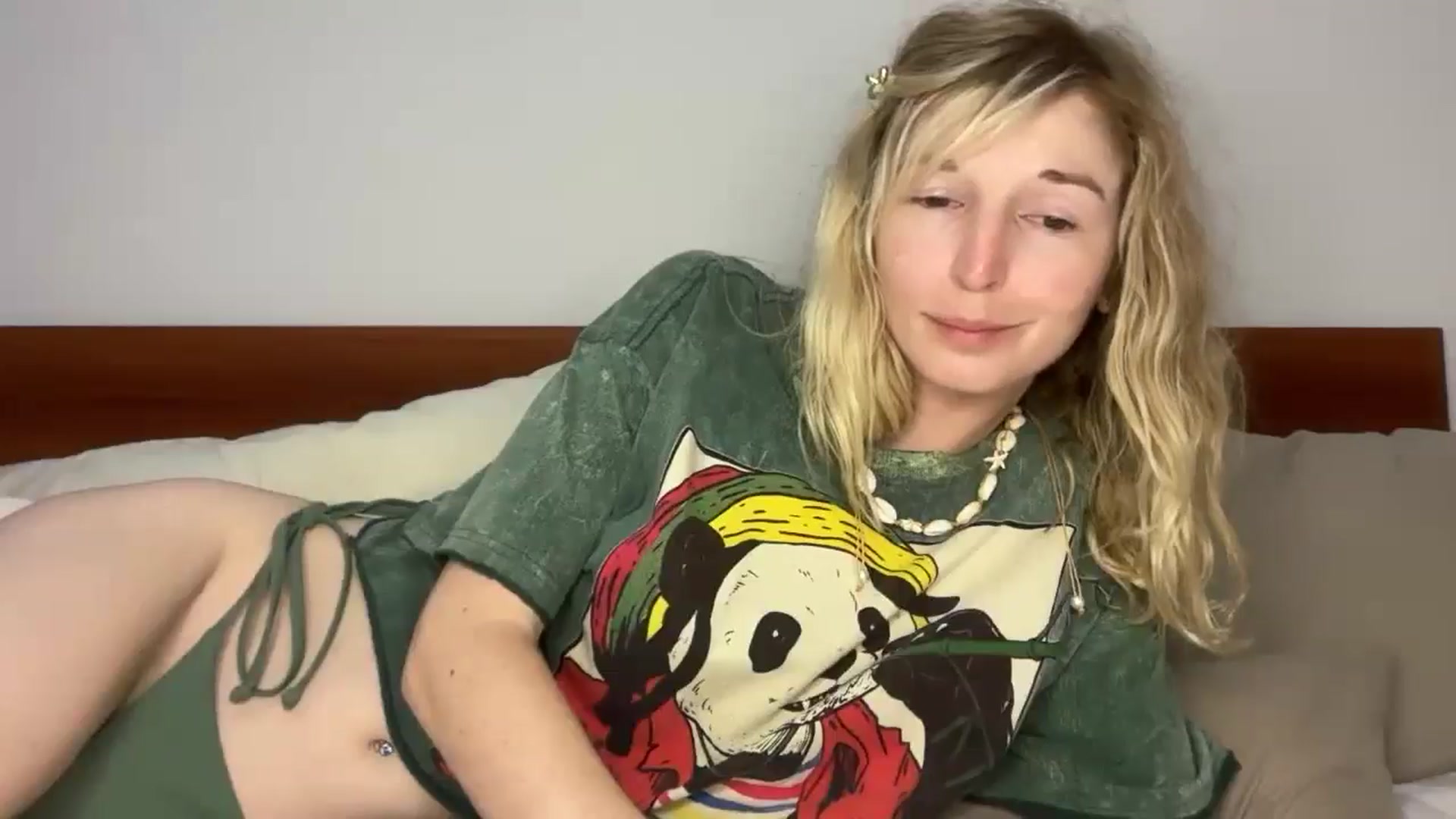 Gallery image thumbnail from Alielli's myfreecams stream on, 01/03/2026, 14:25 image 13 of 20