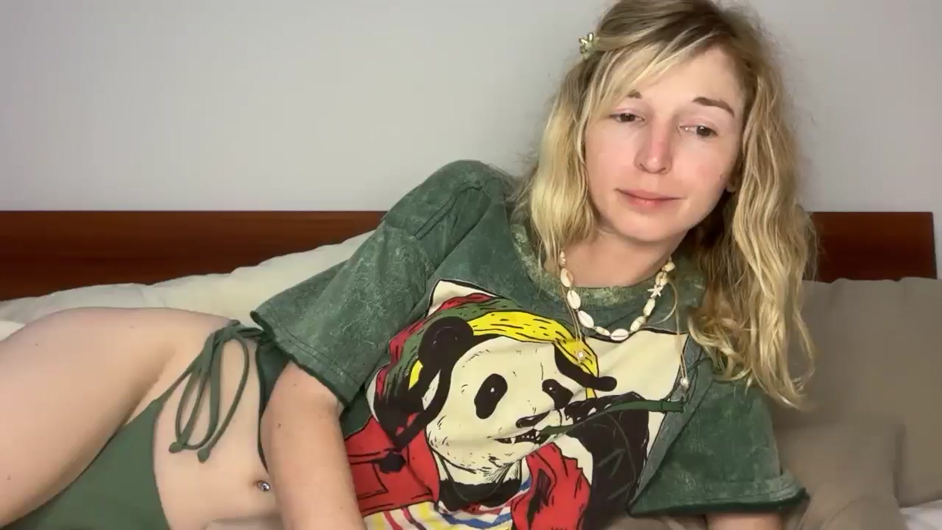 Gallery image thumbnail from Alielli's myfreecams stream on, 01/03/2026, 14:25 image 7 of 20