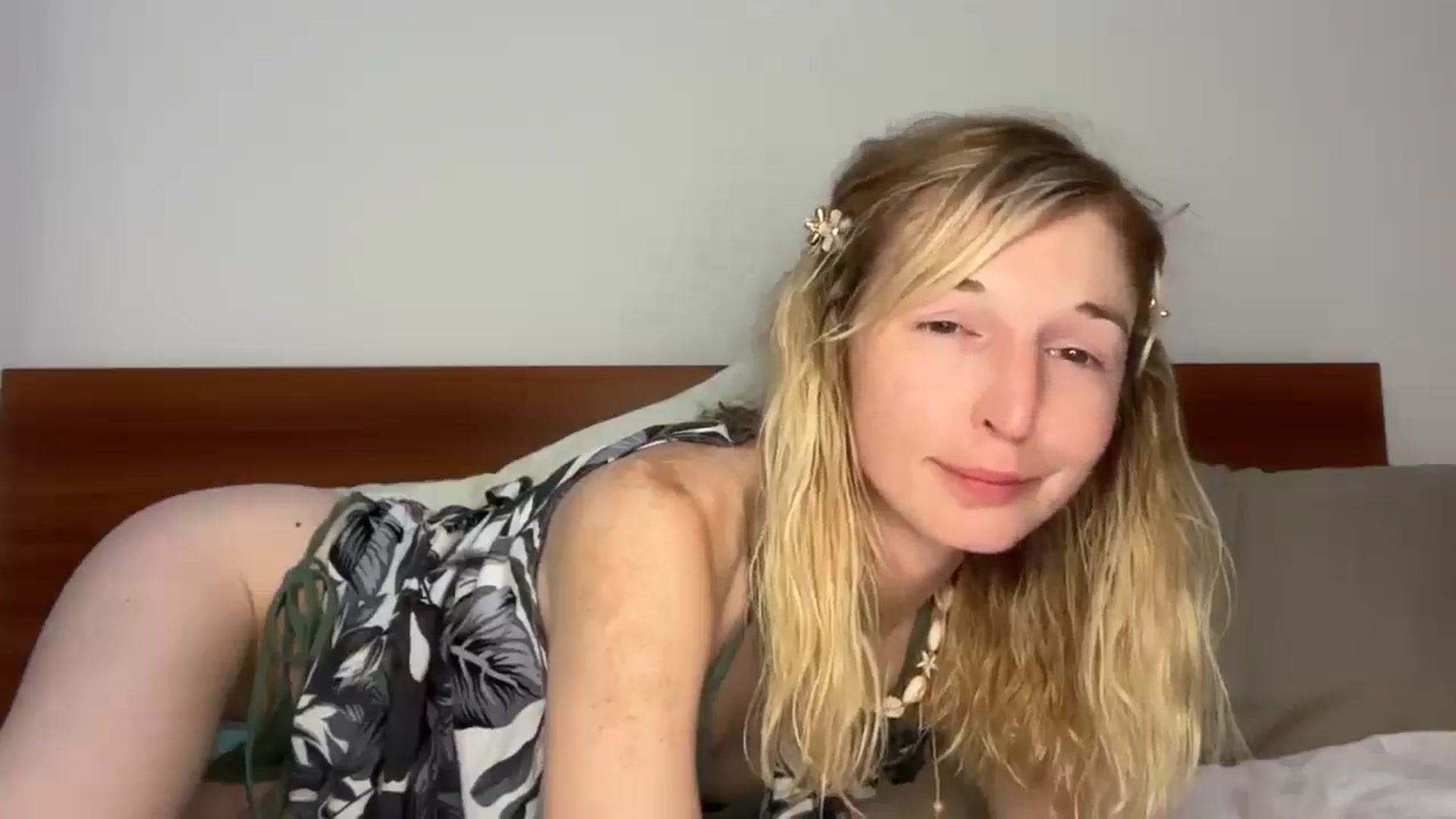 Gallery image thumbnail from Alielli's myfreecams stream on, 01/16/2026, 15:53 image 20 of 20