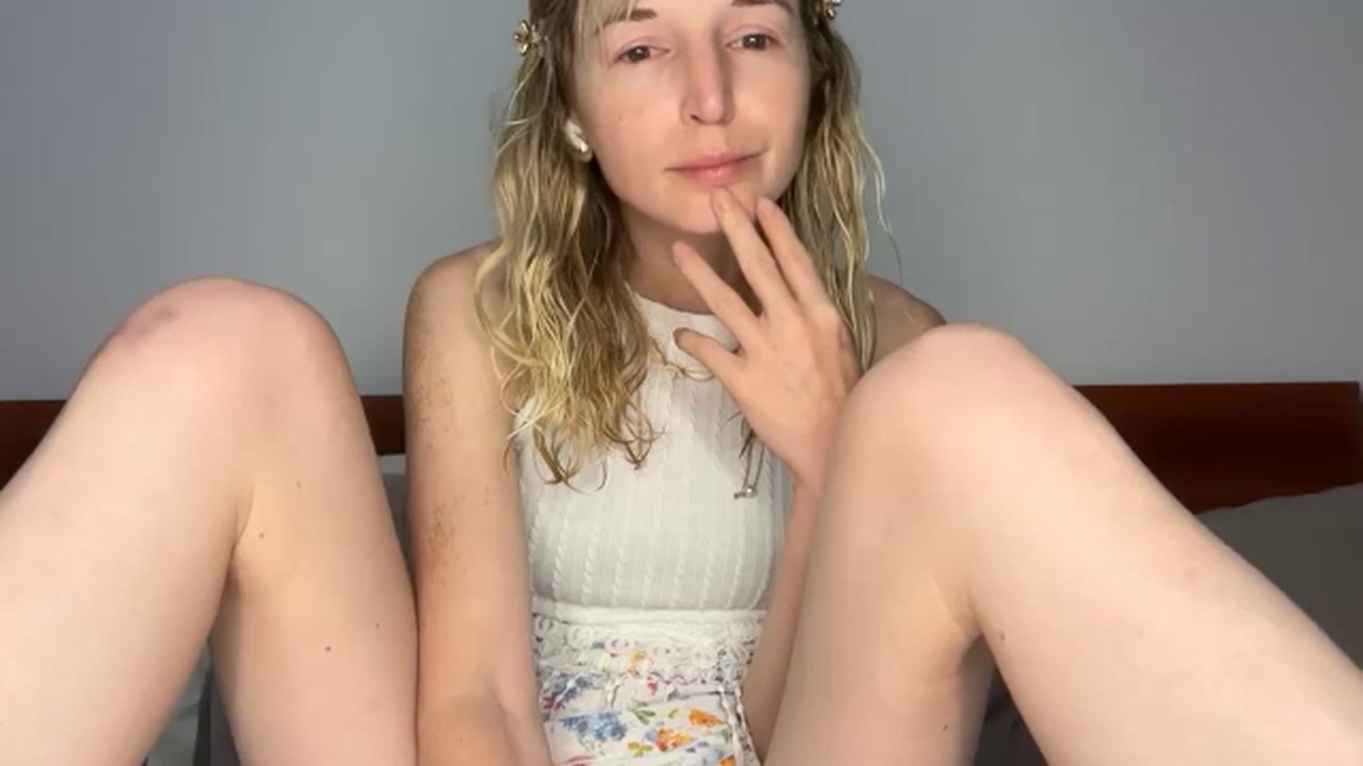 Gallery image thumbnail from Alielli's myfreecams stream on, 01/30/2026, 13:47 image 14 of 20