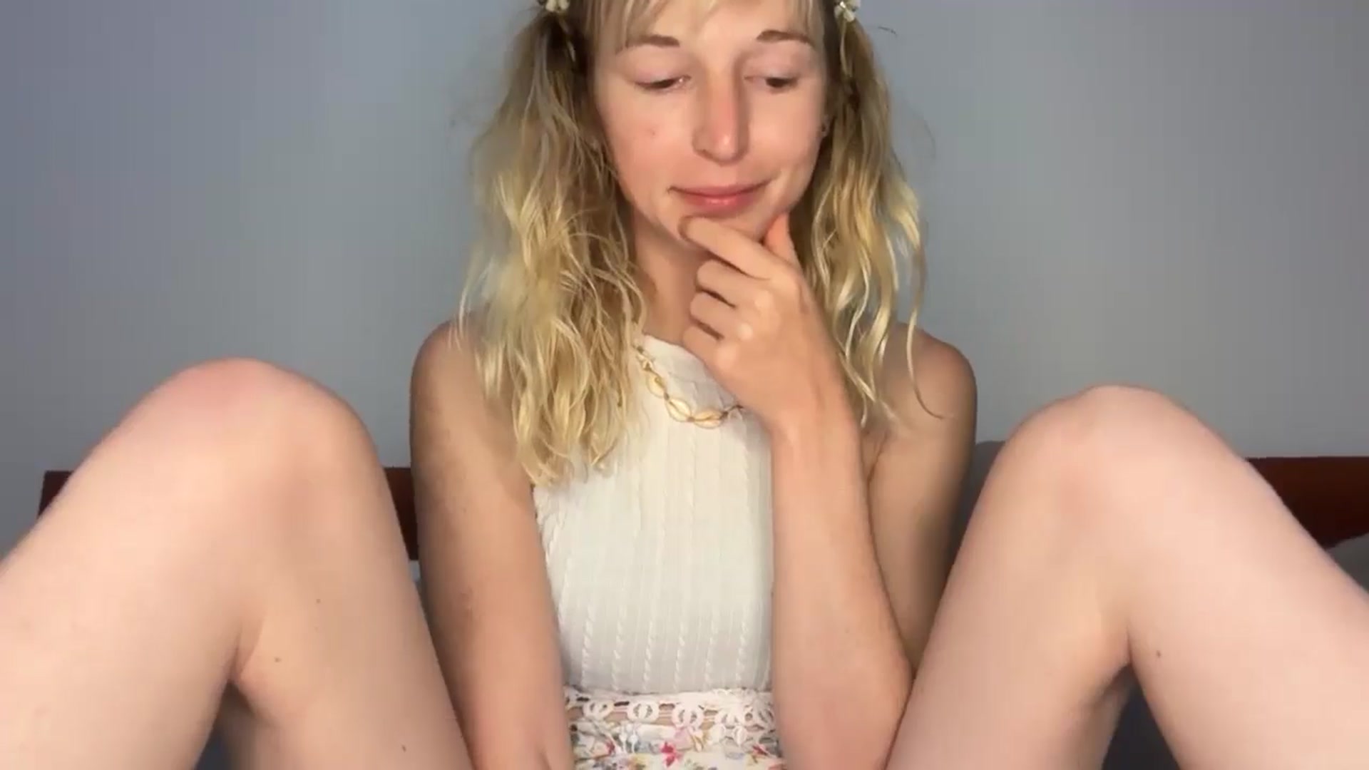 Gallery image thumbnail from Alielli's myfreecams stream on, 02/06/2026, 14:41 image 13 of 20