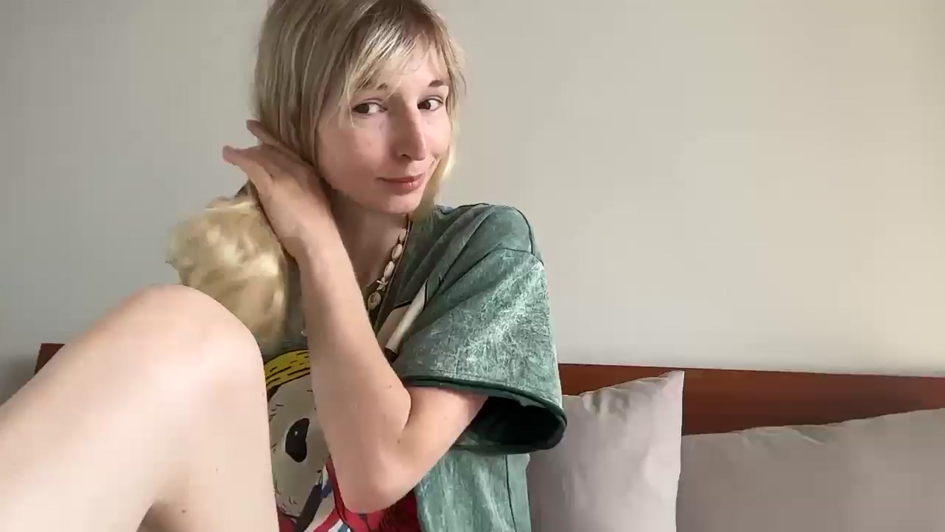 Gallery image thumbnail from Alielli's myfreecams stream on, 02/09/2026, 03:12 image 5 of 20