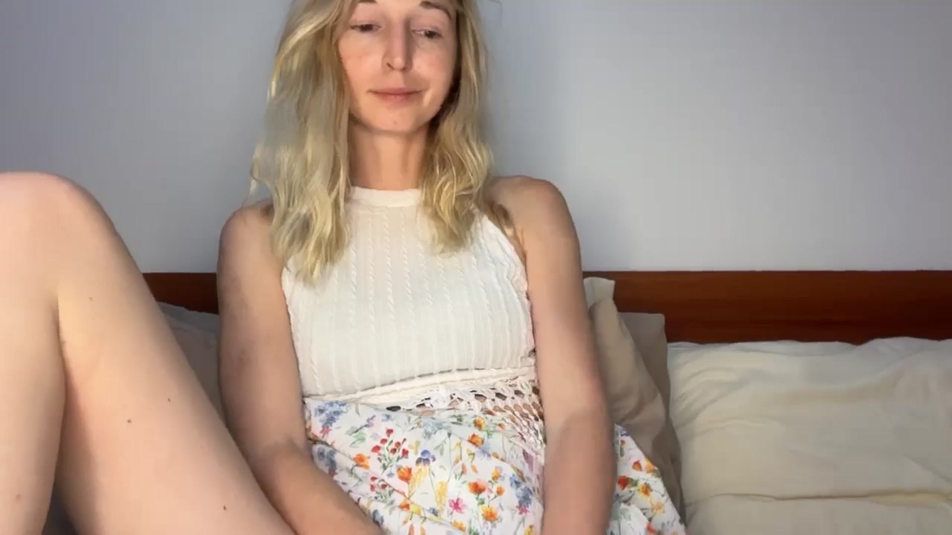 Gallery image thumbnail from Alielli's myfreecams stream on, 02/17/2026, 12:02 image 20 of 20