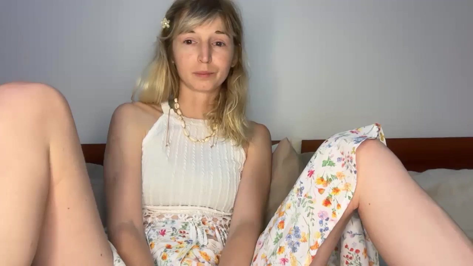 Gallery image thumbnail from Alielli's myfreecams stream on, 02/17/2026, 13:36 image 4 of 20