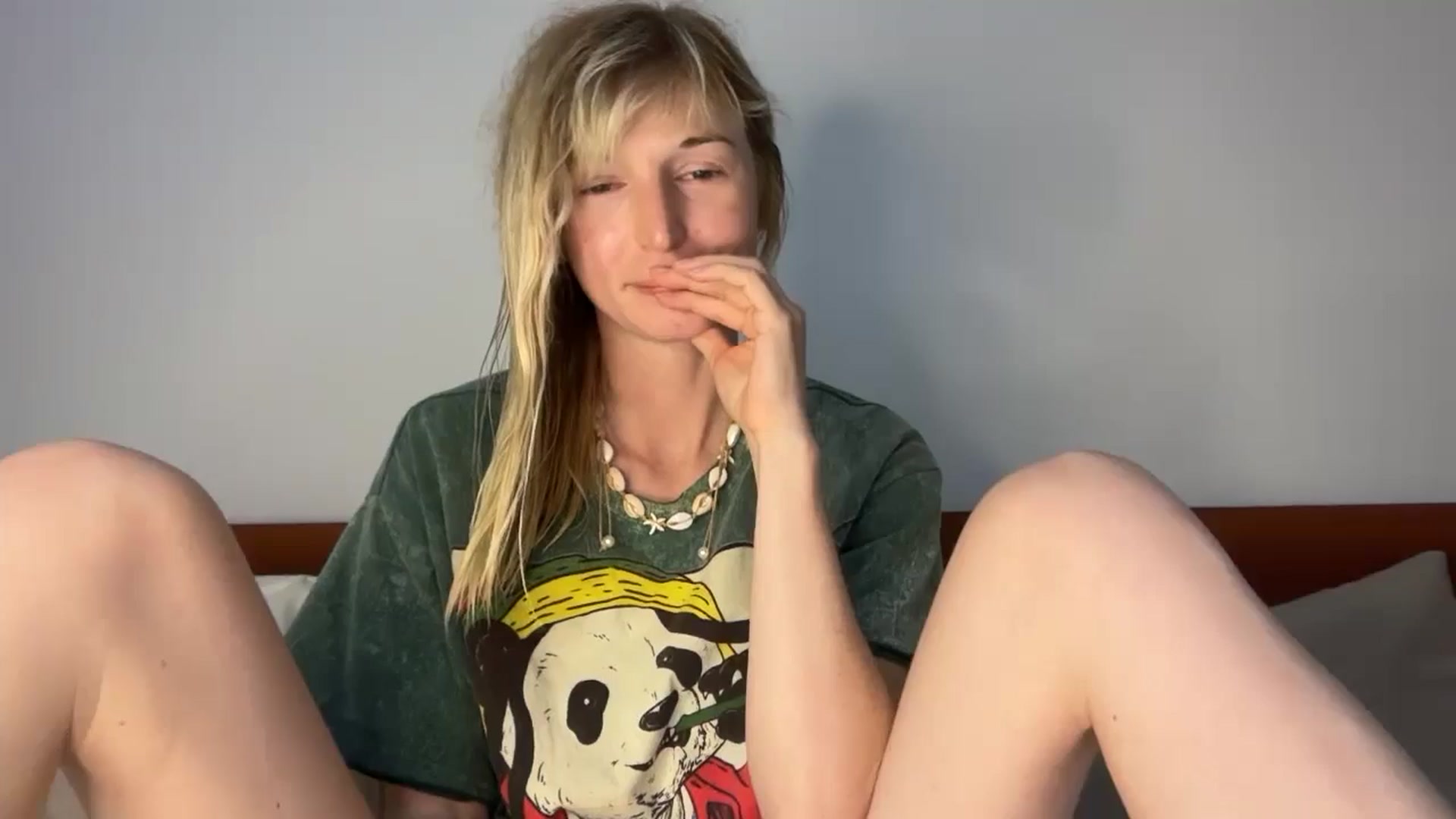 Gallery image thumbnail from Alielli's myfreecams stream on, 02/19/2026, 14:08 image 7 of 20