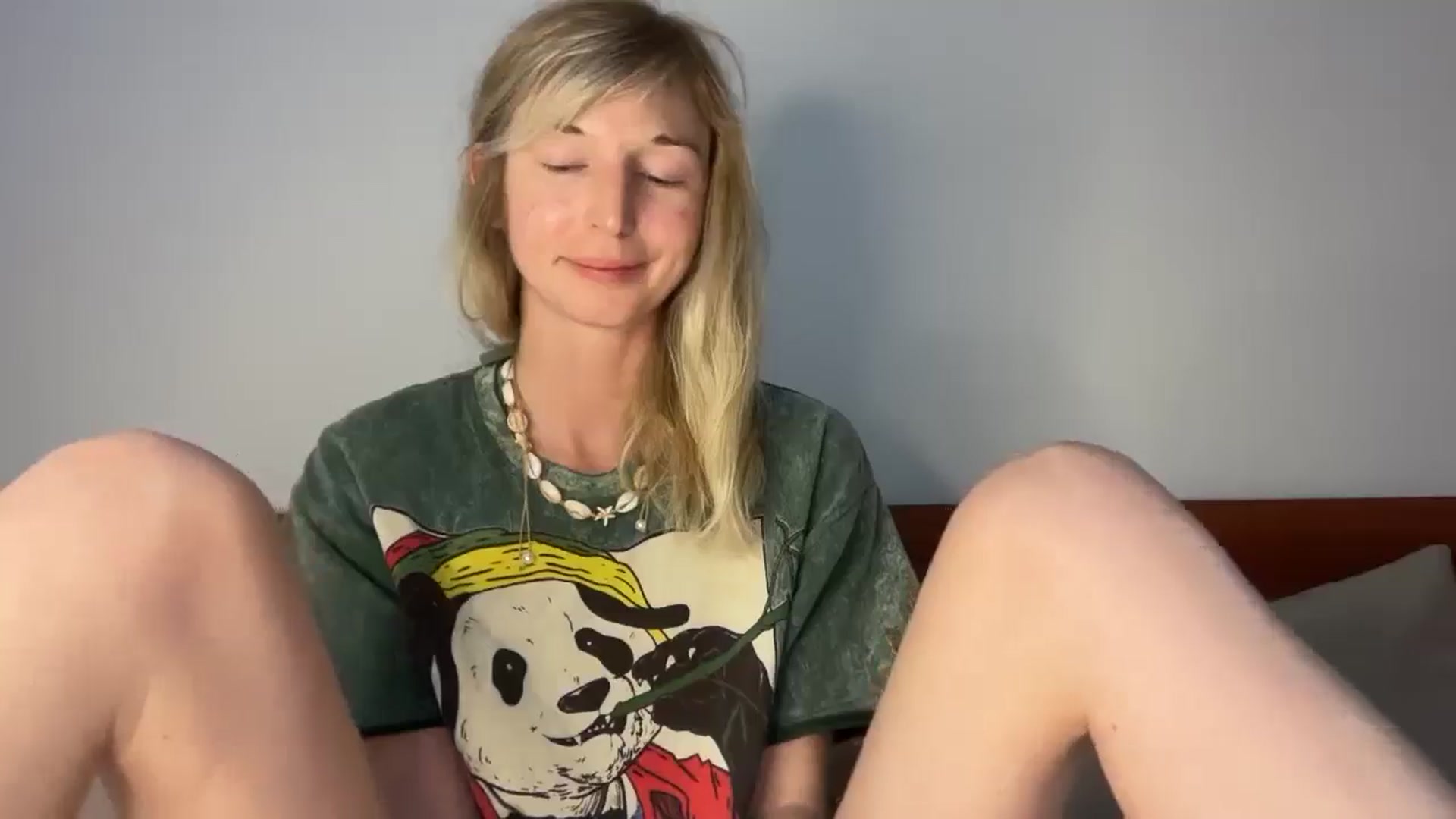 Gallery image thumbnail from Alielli's myfreecams stream on, 02/19/2026, 14:08 image 18 of 20