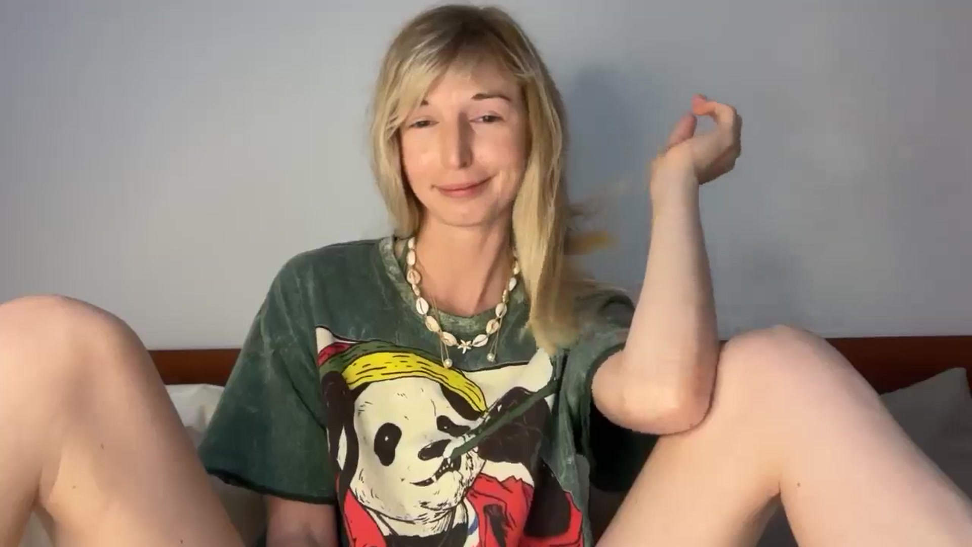 Gallery image thumbnail from Alielli's myfreecams stream on, 02/19/2026, 14:08 image 16 of 20