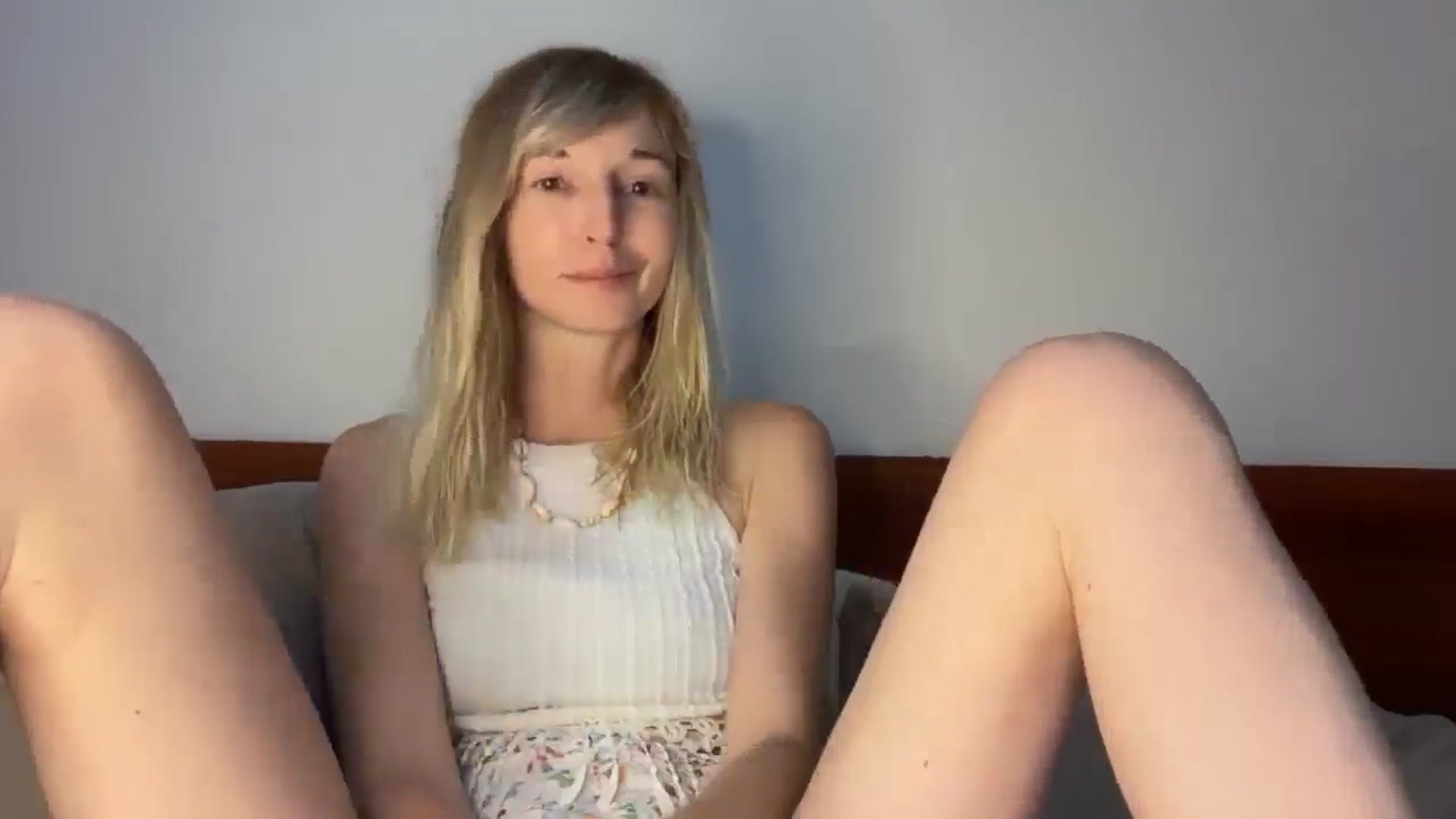 Gallery image thumbnail from Alielli's myfreecams stream on, 02/22/2026, 14:08 image 11 of 20