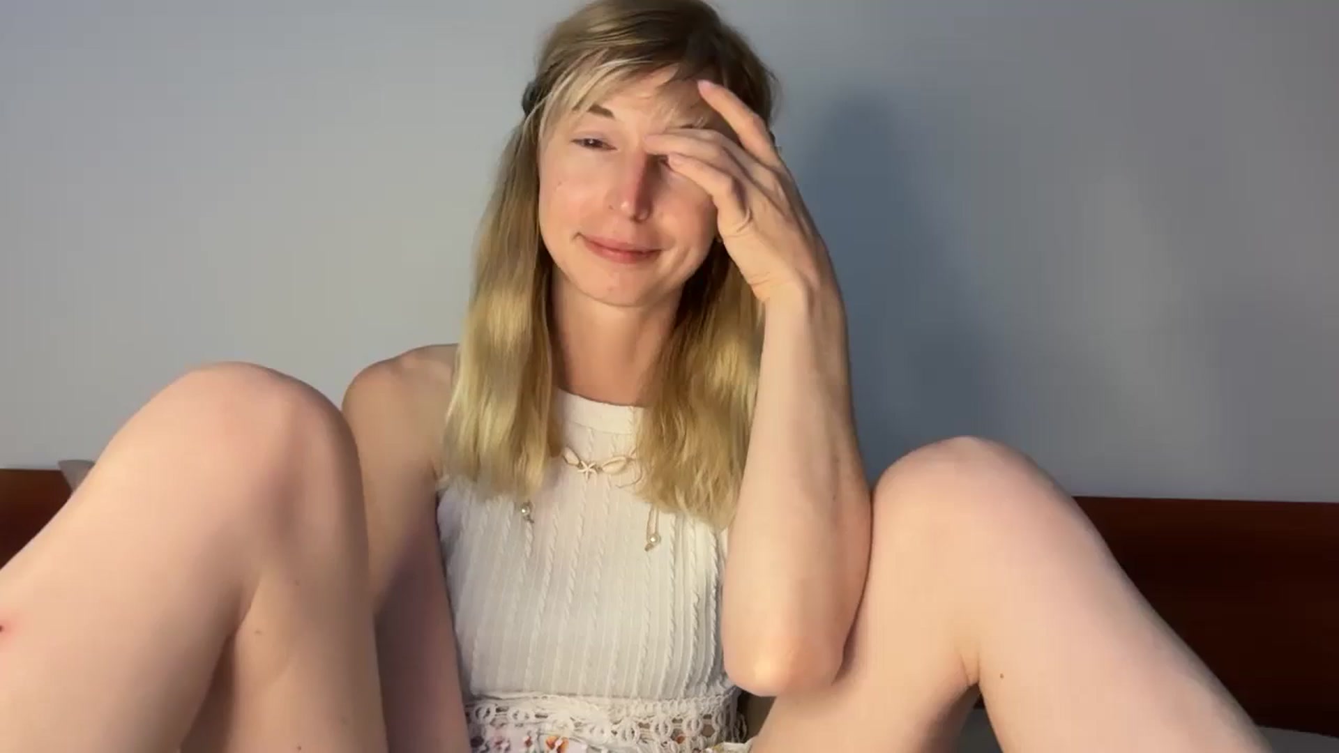 Gallery image thumbnail from Alielli's myfreecams stream on, 02/24/2026, 13:38 image 15 of 20